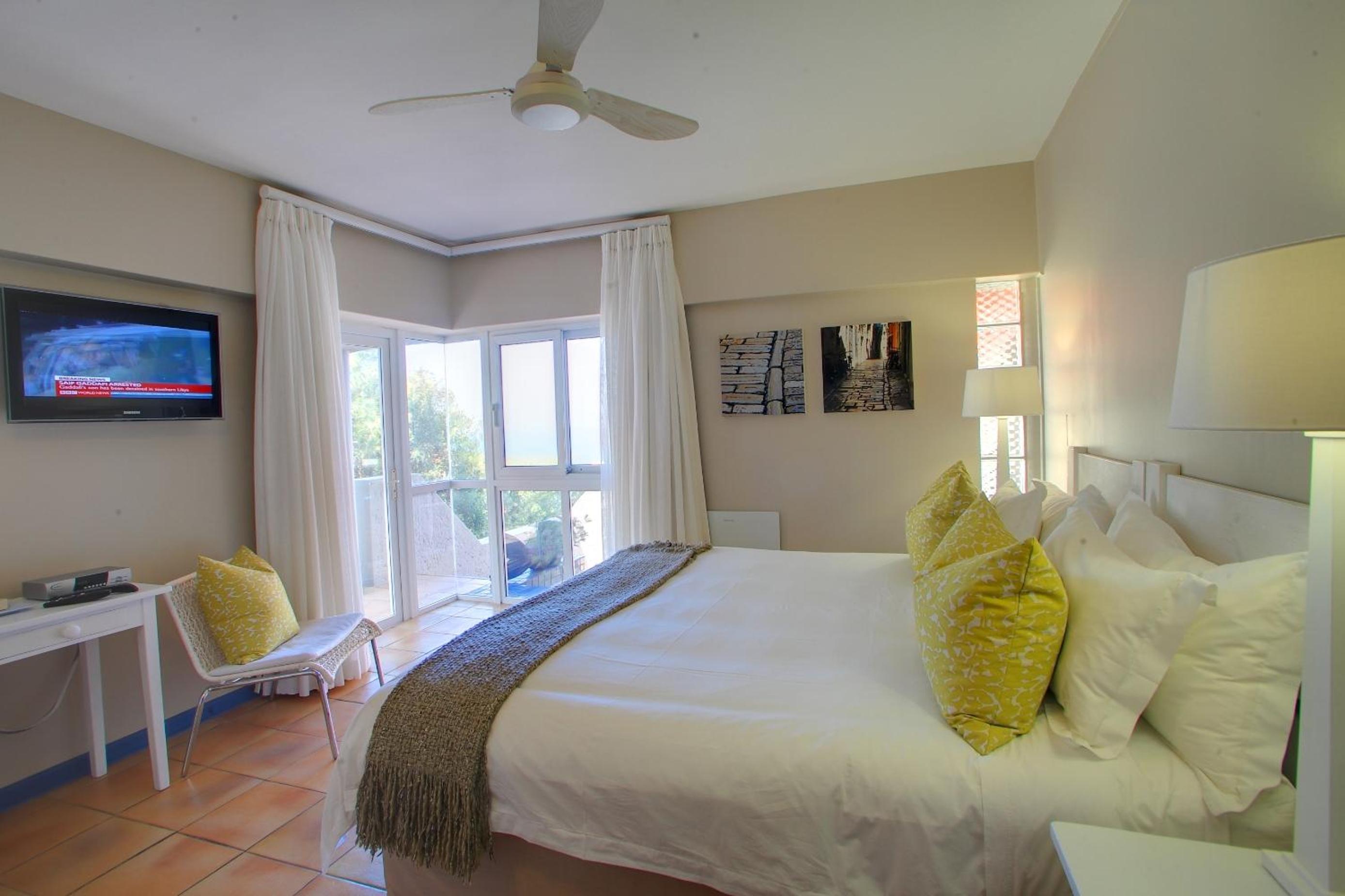 Standard Double or Twin Room photo 3
