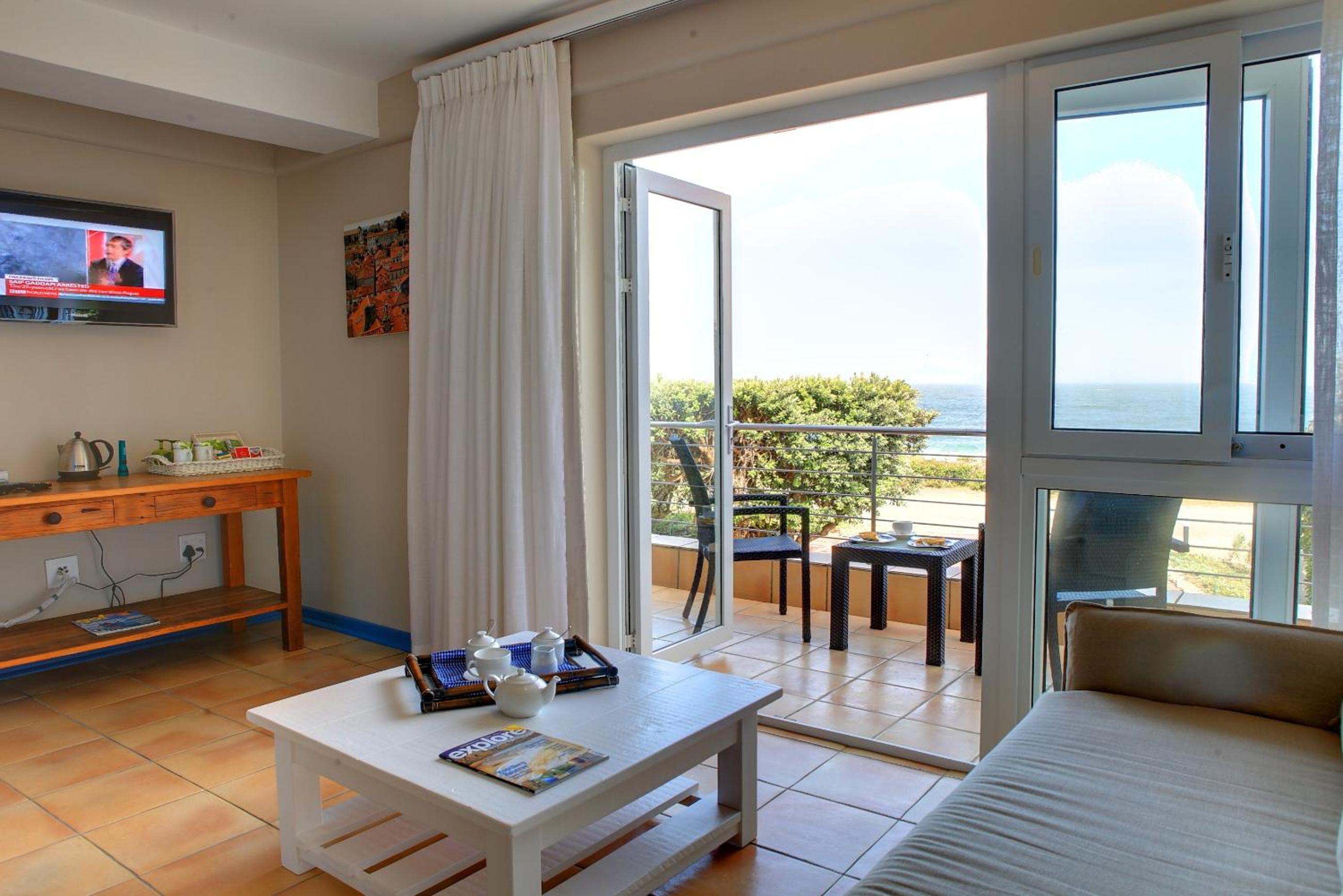 Superior Double or Twin Room with Sea View photo 1