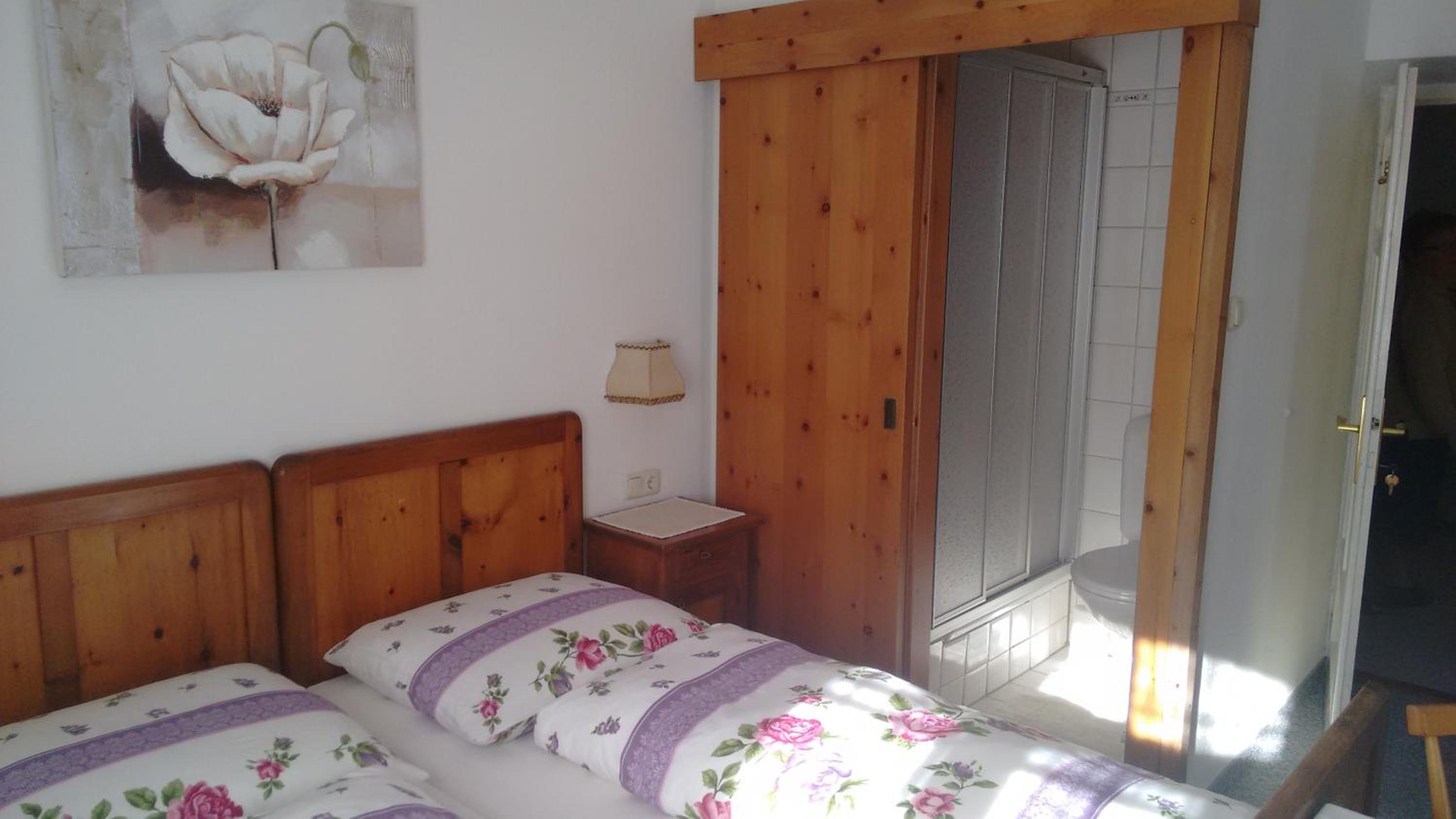 Standard Double Room photo 3
