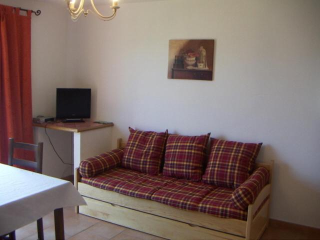Family Apartment (2 Adults + 2 Children)