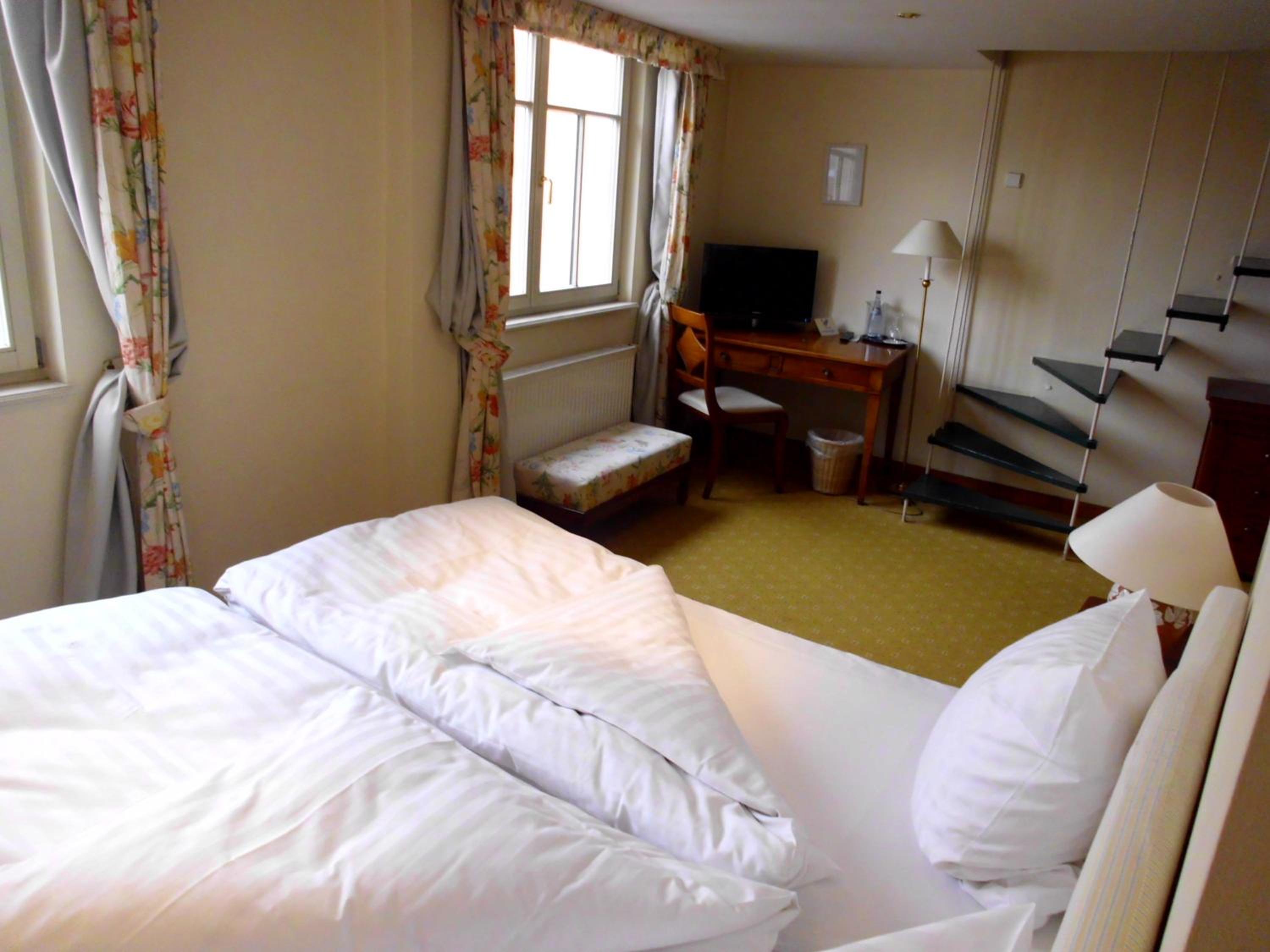 Apartment - Split Level - Photo 6