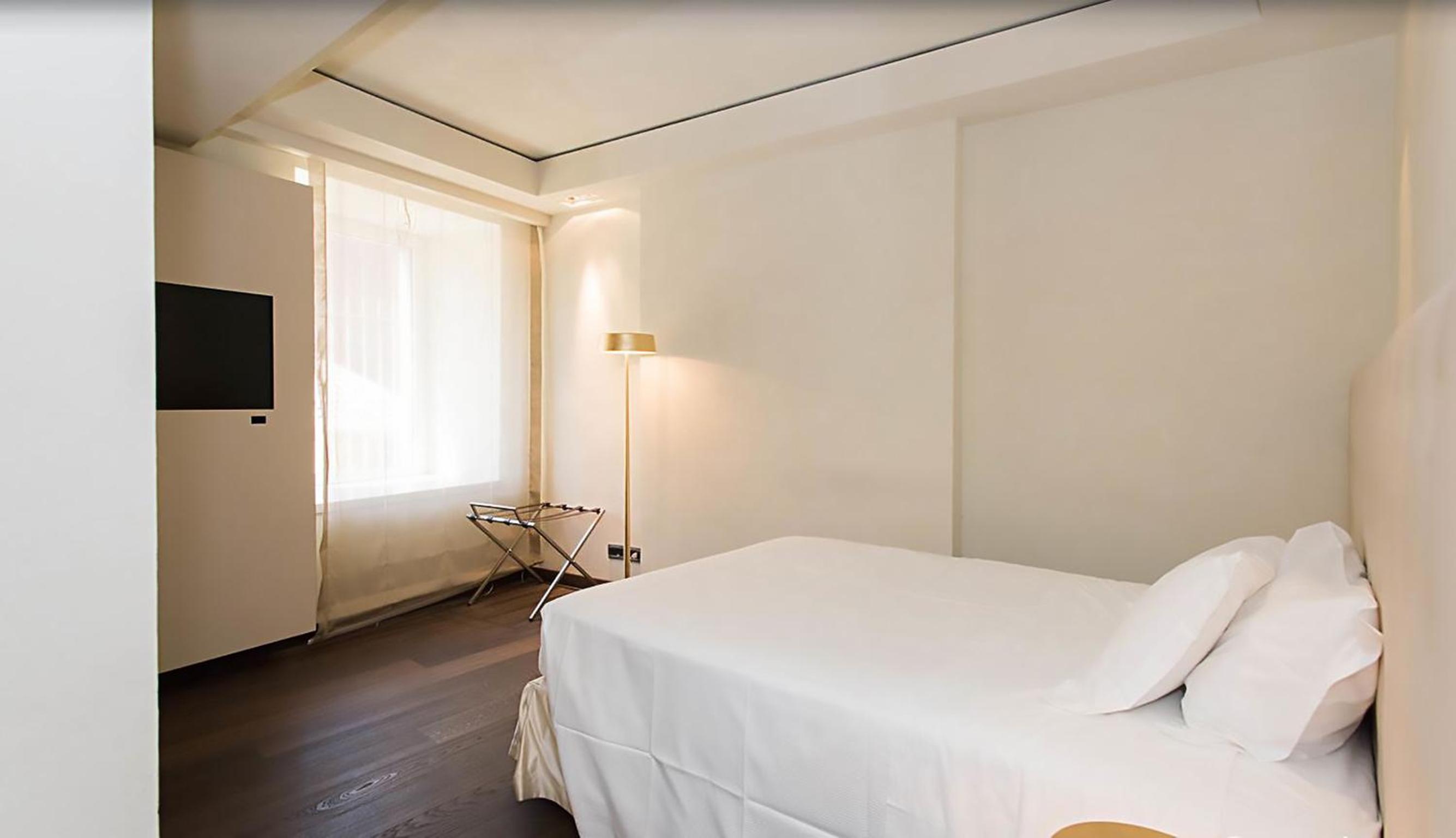 Single Room - Photo 2