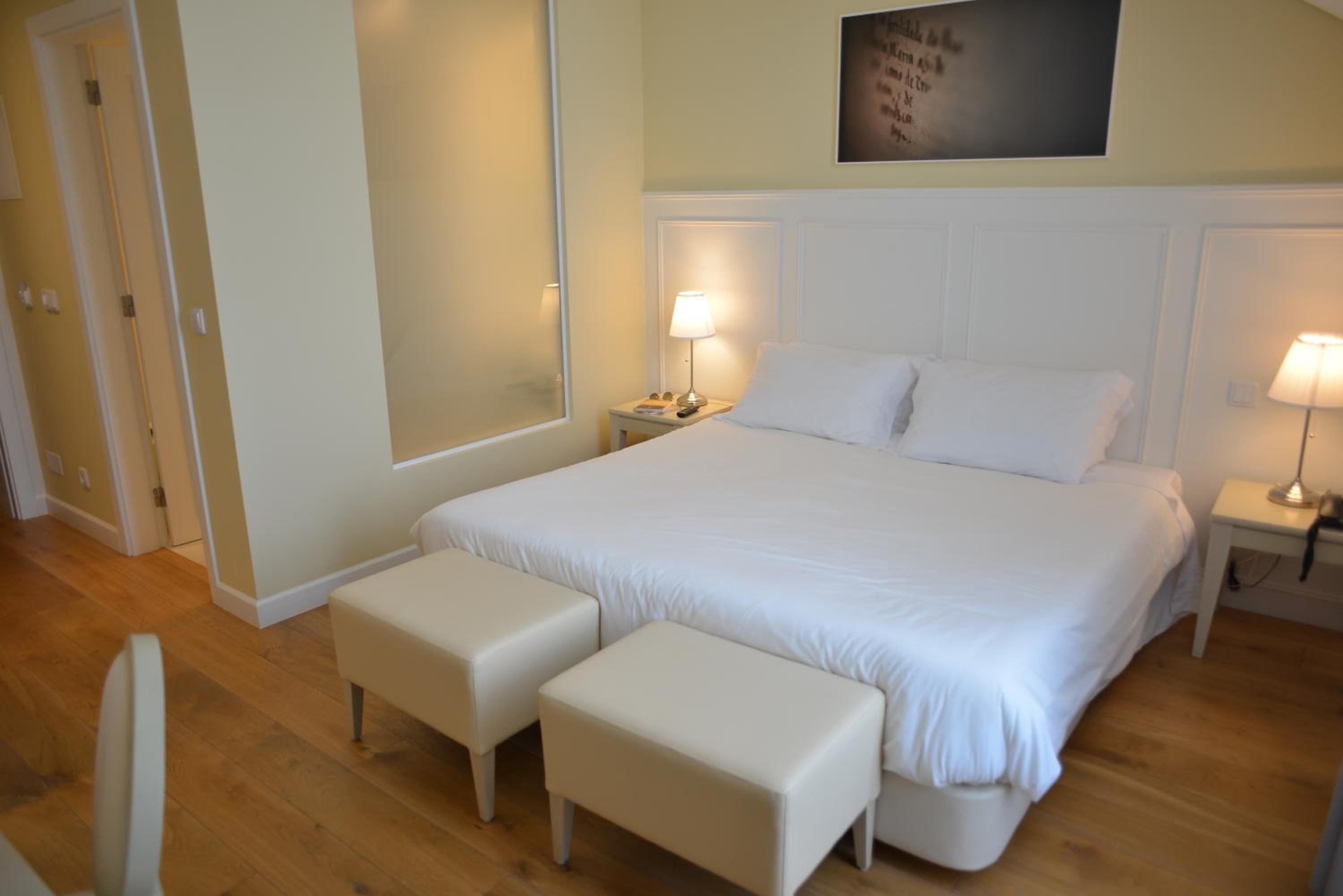 Standard Double or Twin Room photo 1