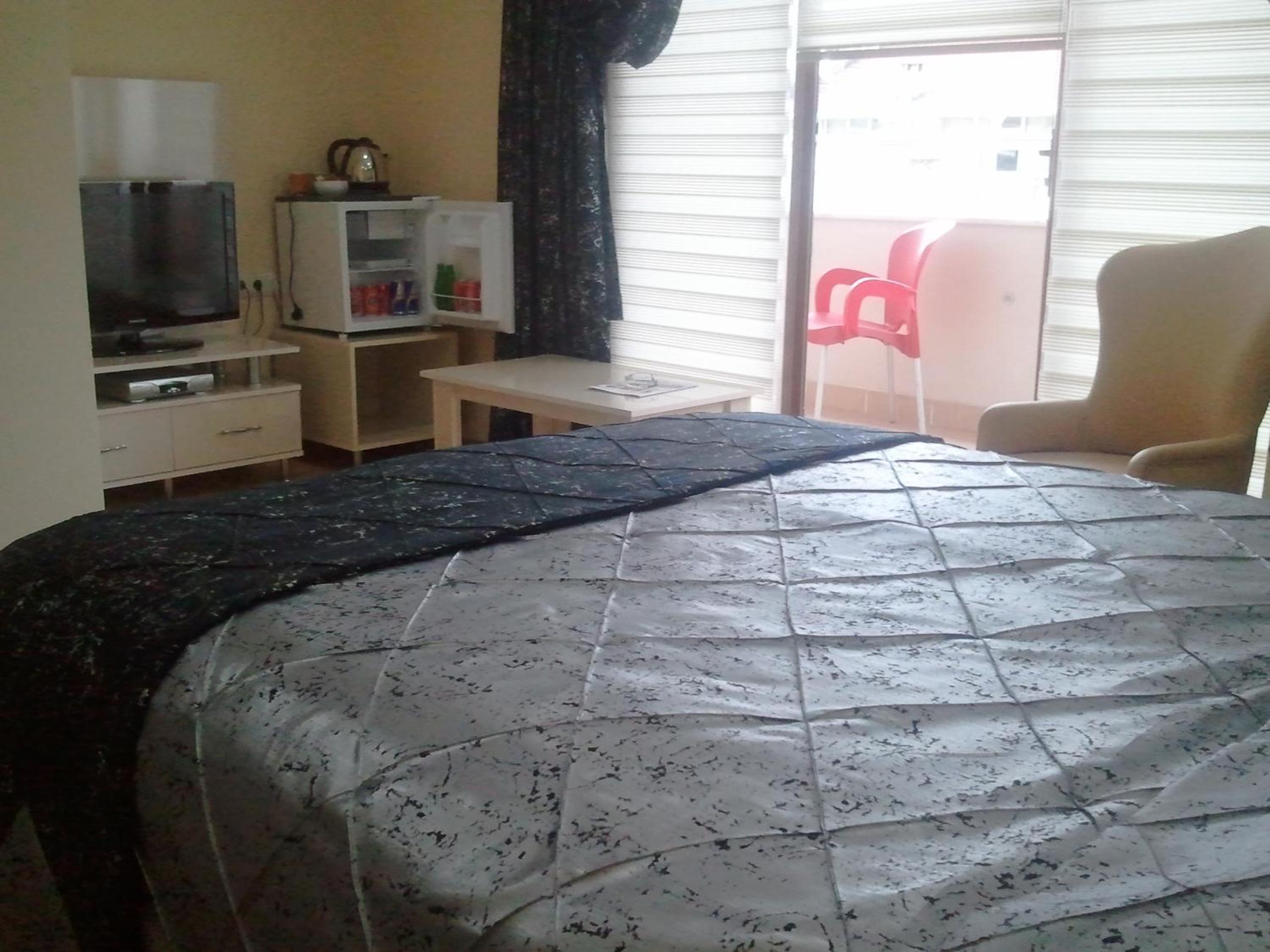 Suite - Photo 2