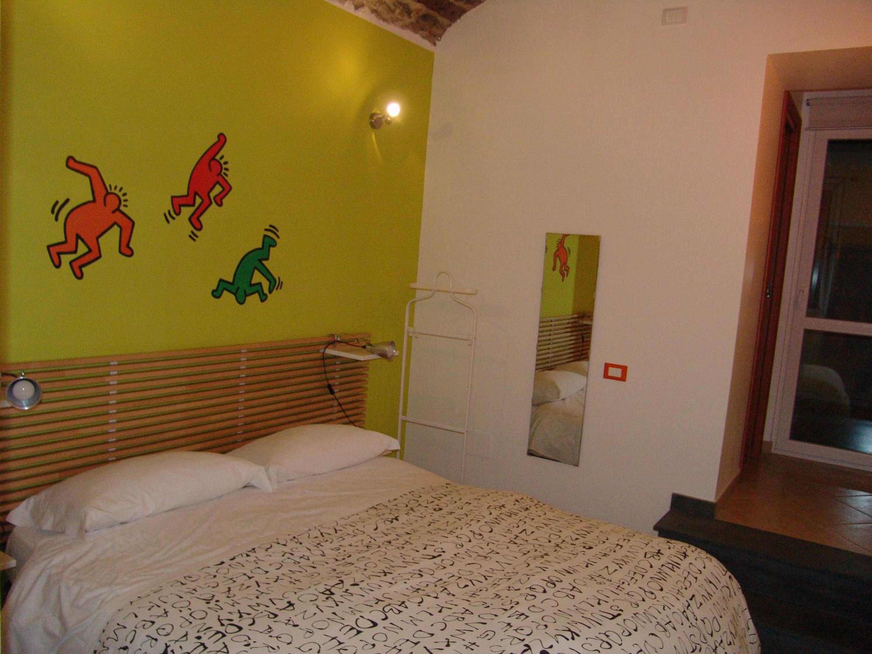 Studio Apartment photo 1