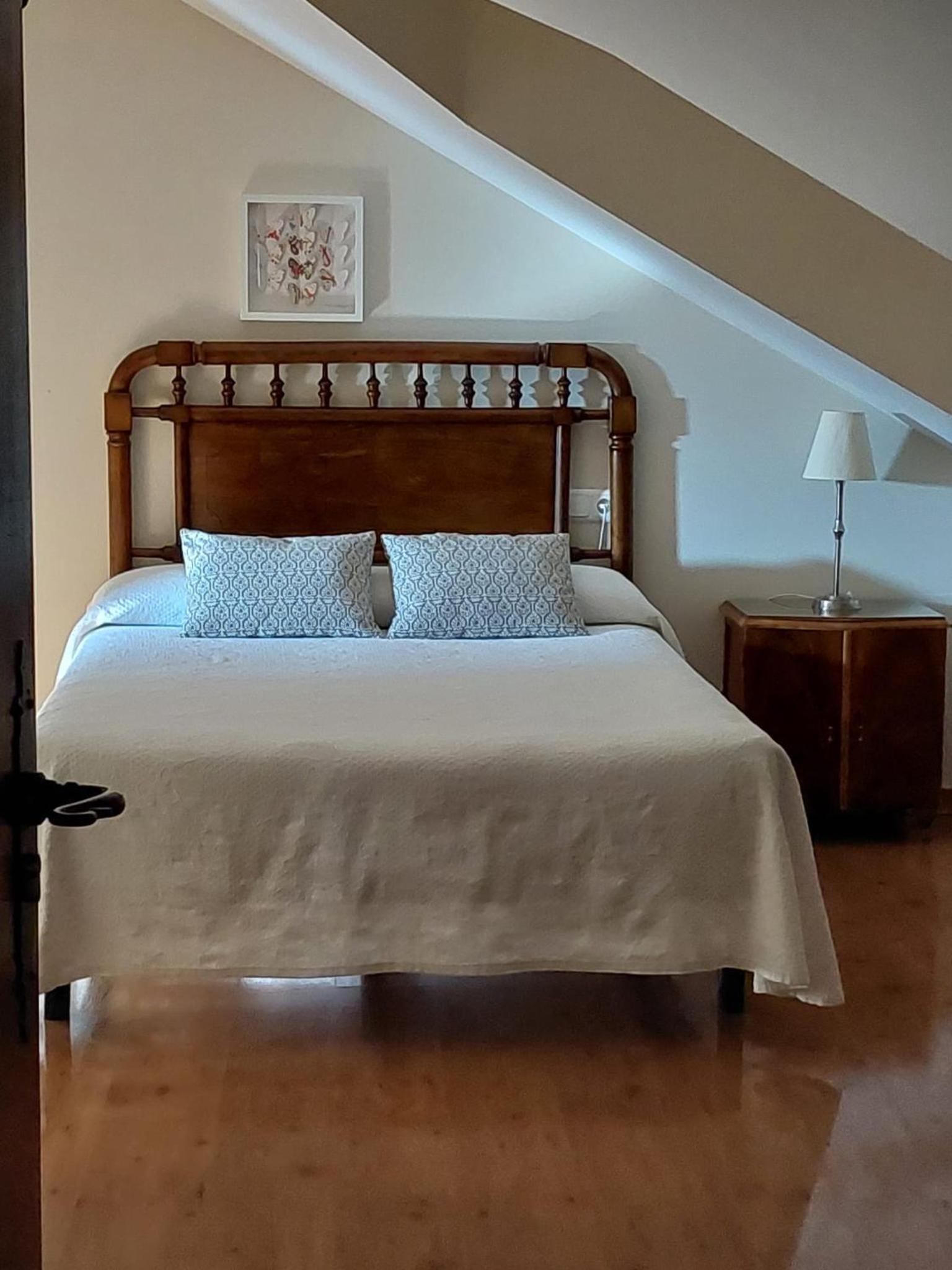 Standard Double Room photo 2