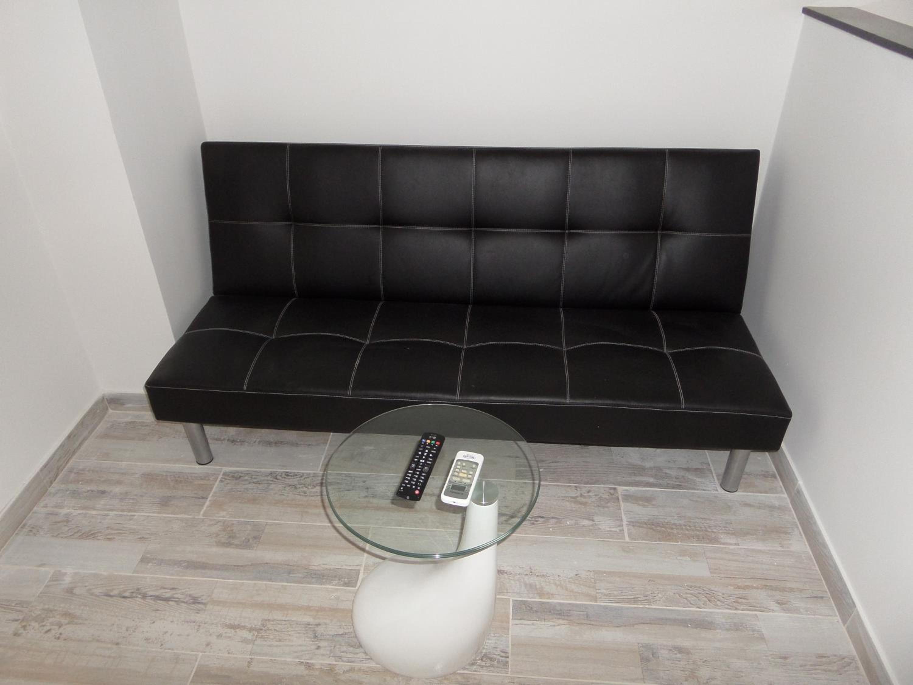 Studio Apartment photo 1