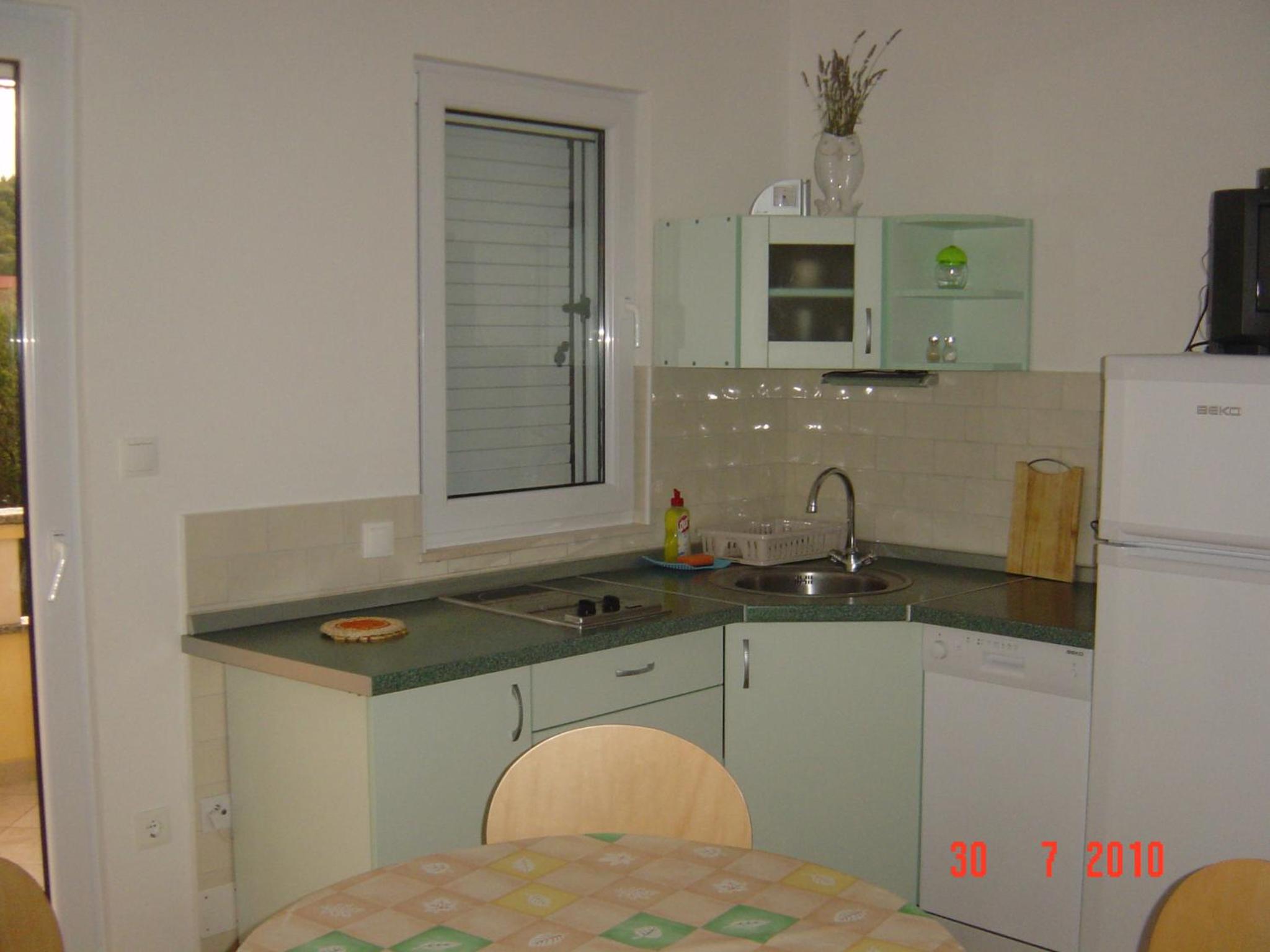 Apartment with Balcony - Photo 7