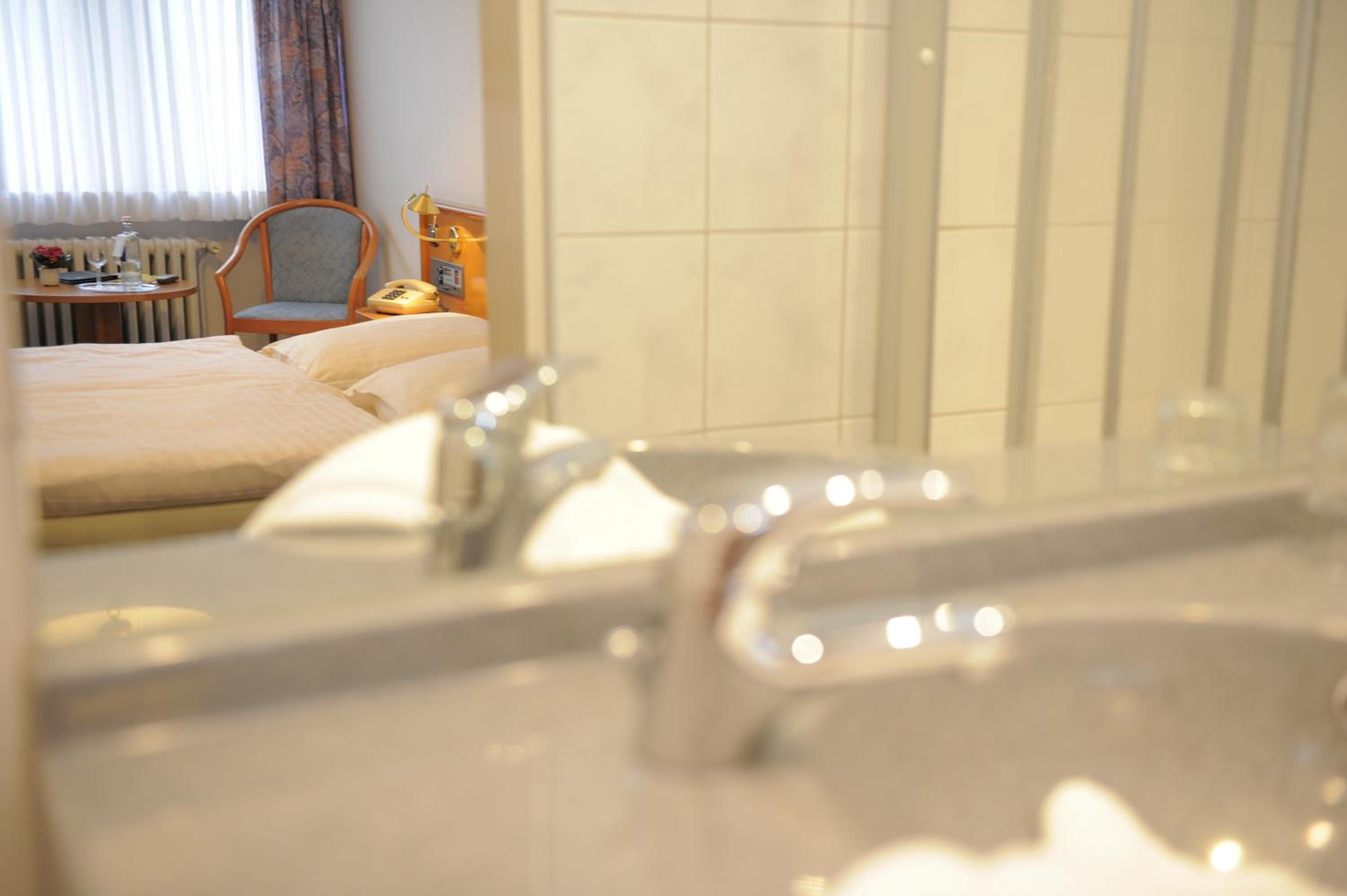 Double Room - Photo 4
