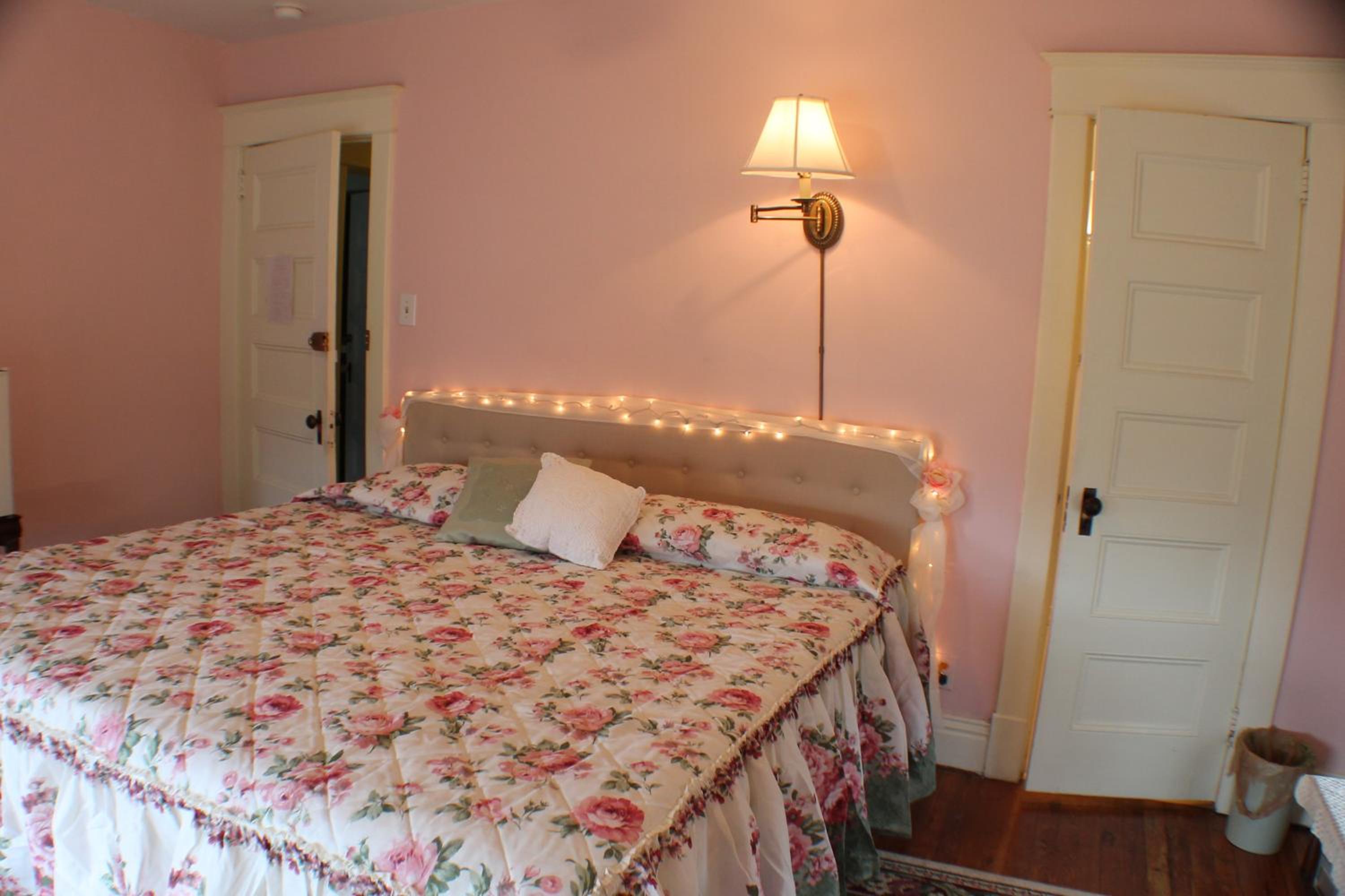 Double Room with Private Bathroom photo 1
