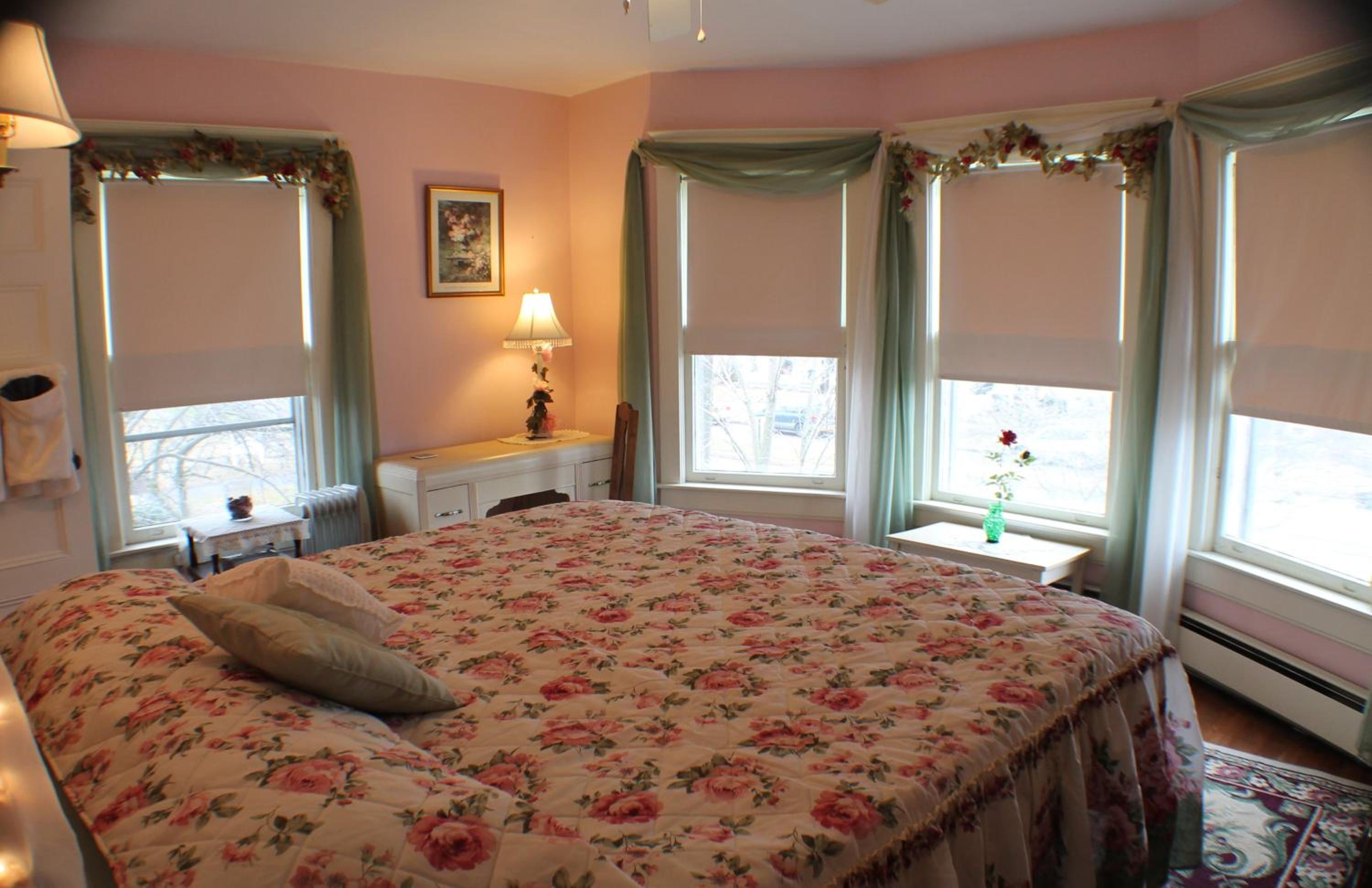 Double Room with Private Bathroom photo 2