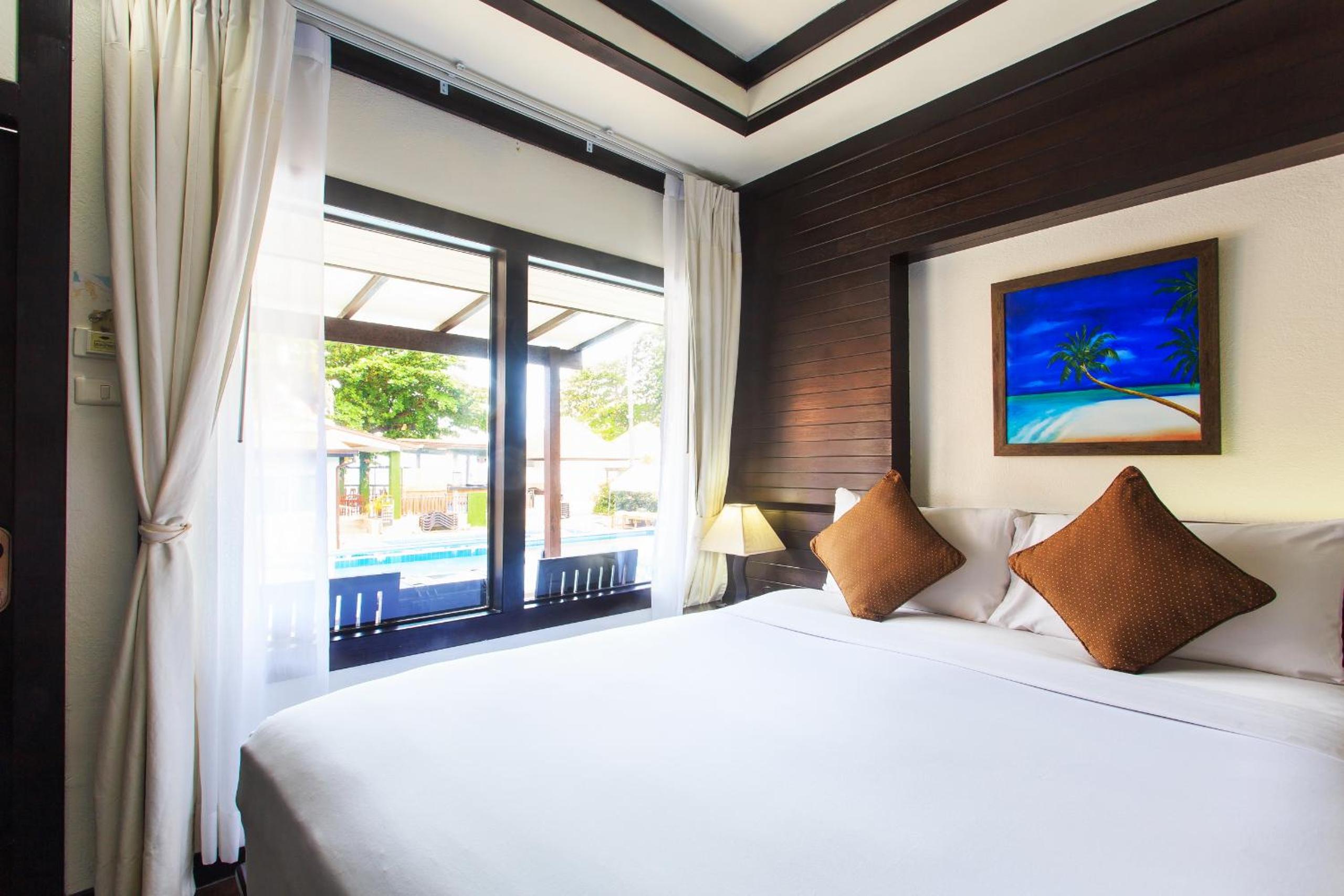 Superior Twin Room - Poolside