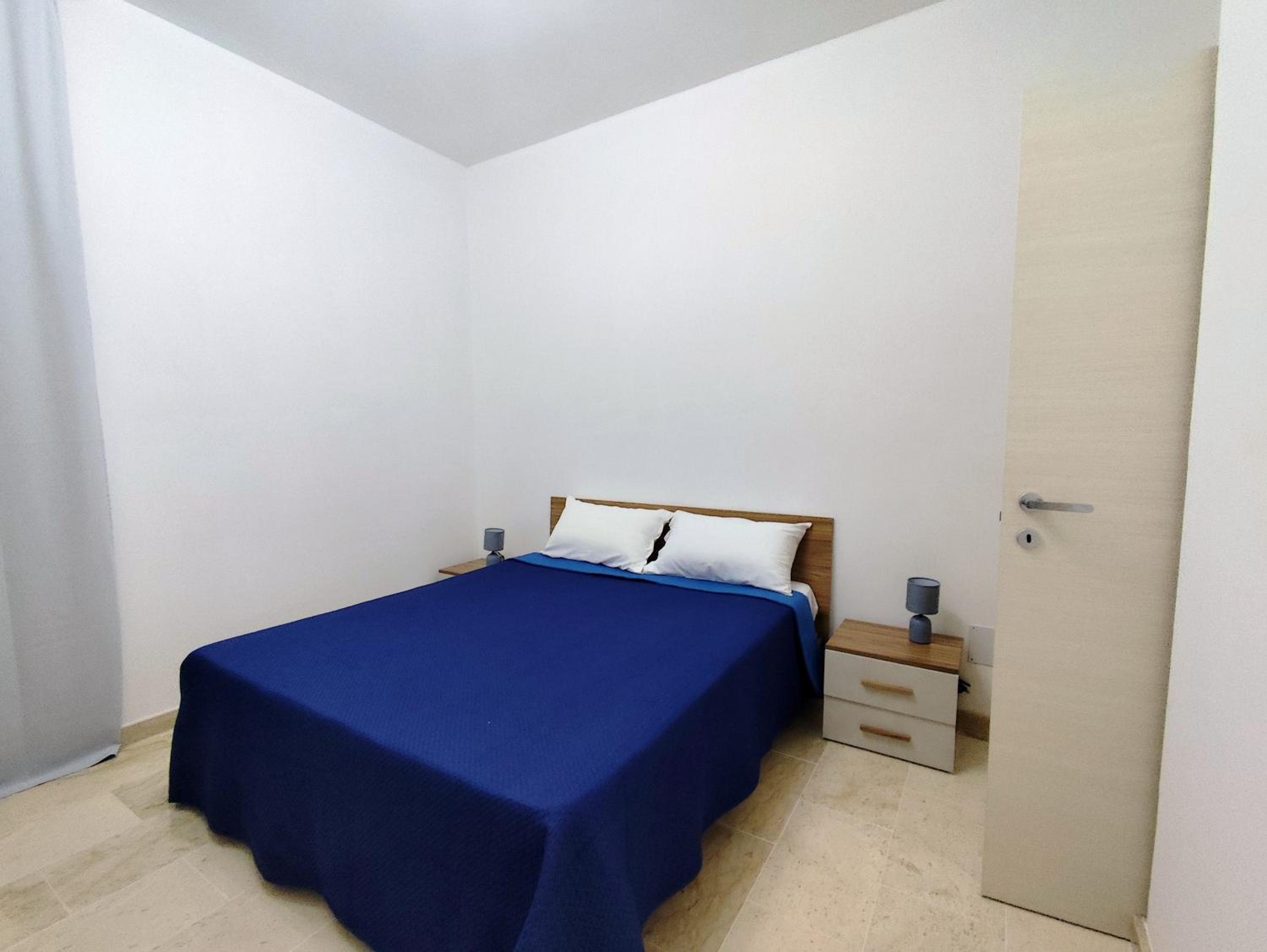 Large Double Room photo 1