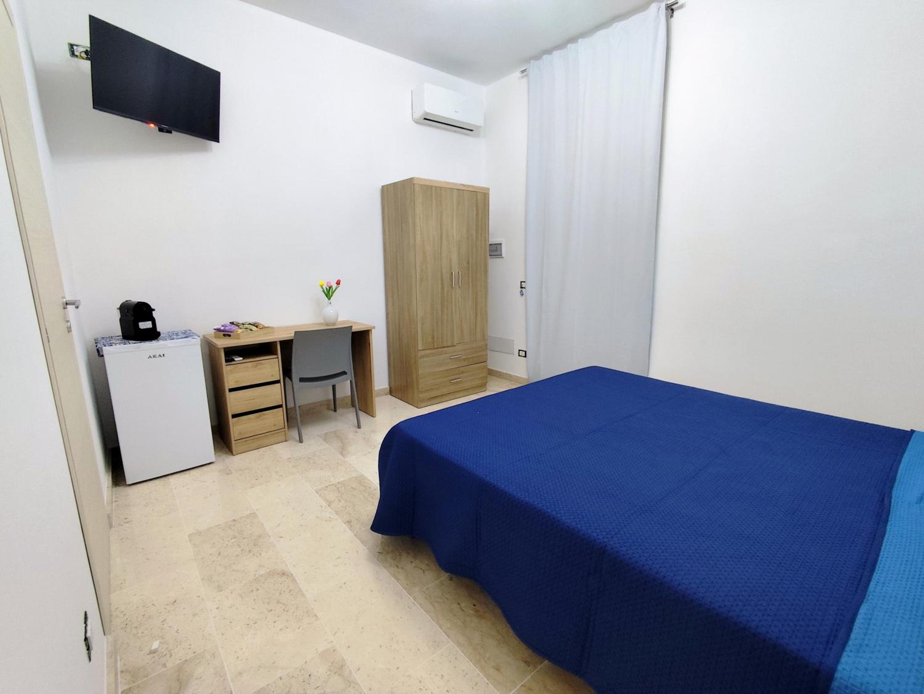 Large Double Room photo 2