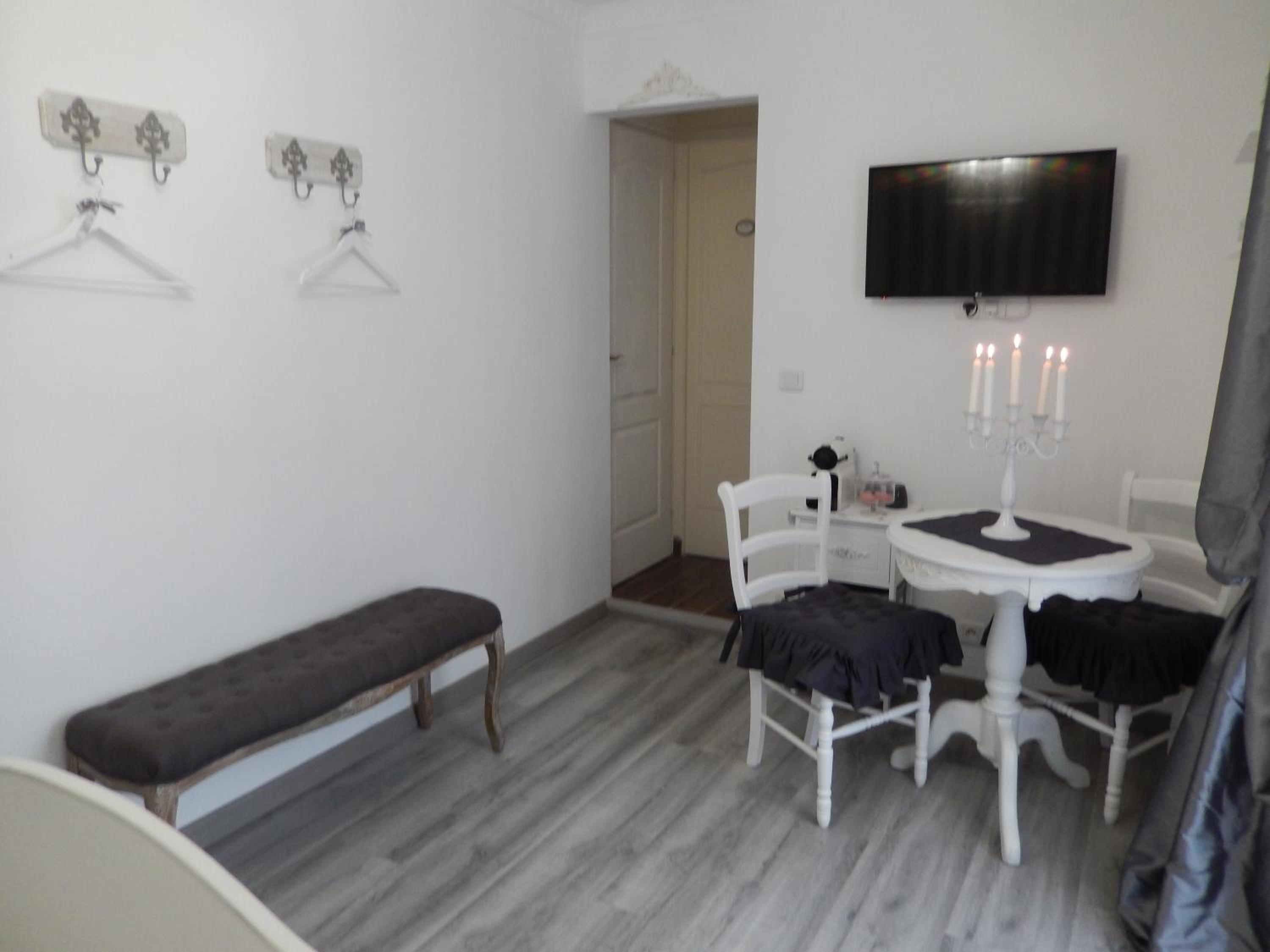 Deluxe Double Room photo 3