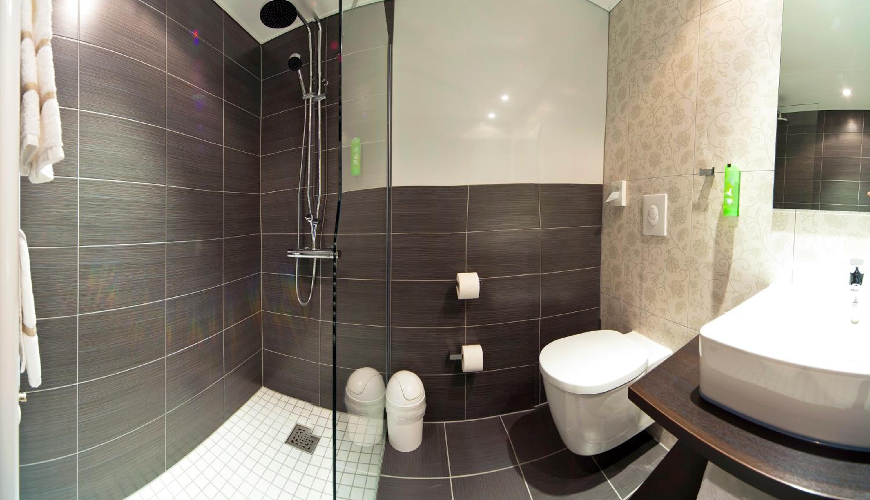 Double Room - Photo 5