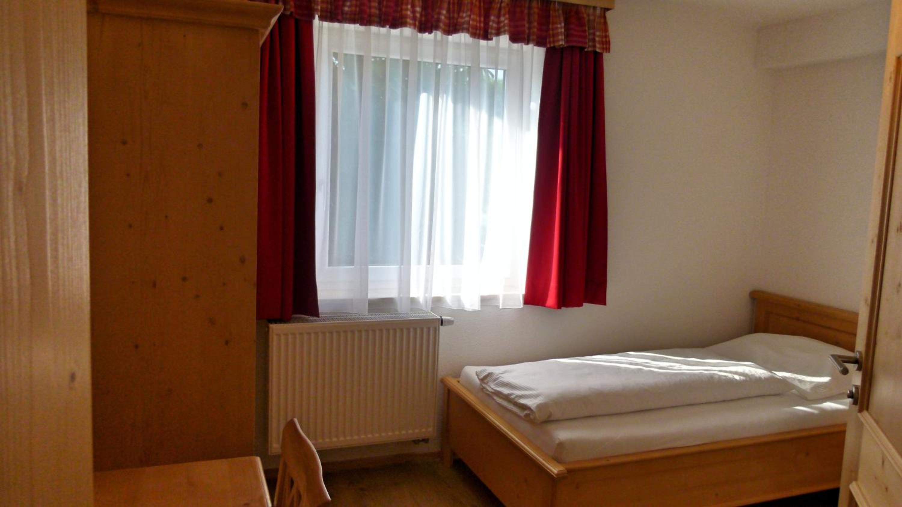Single Room photo 2