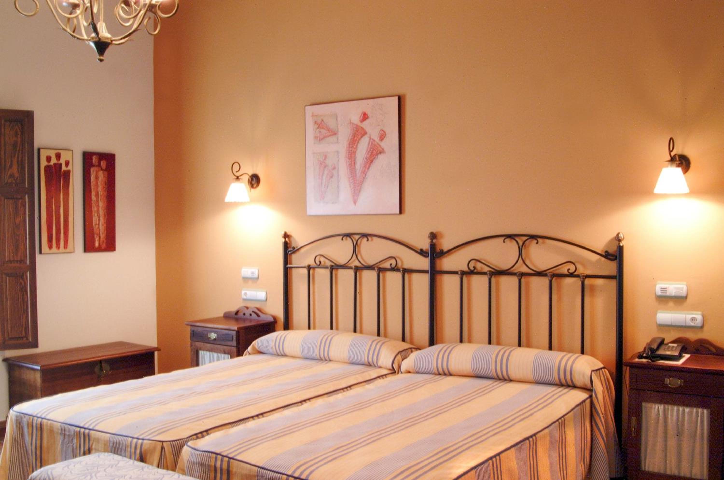Habitación Doble (1 Adulto)