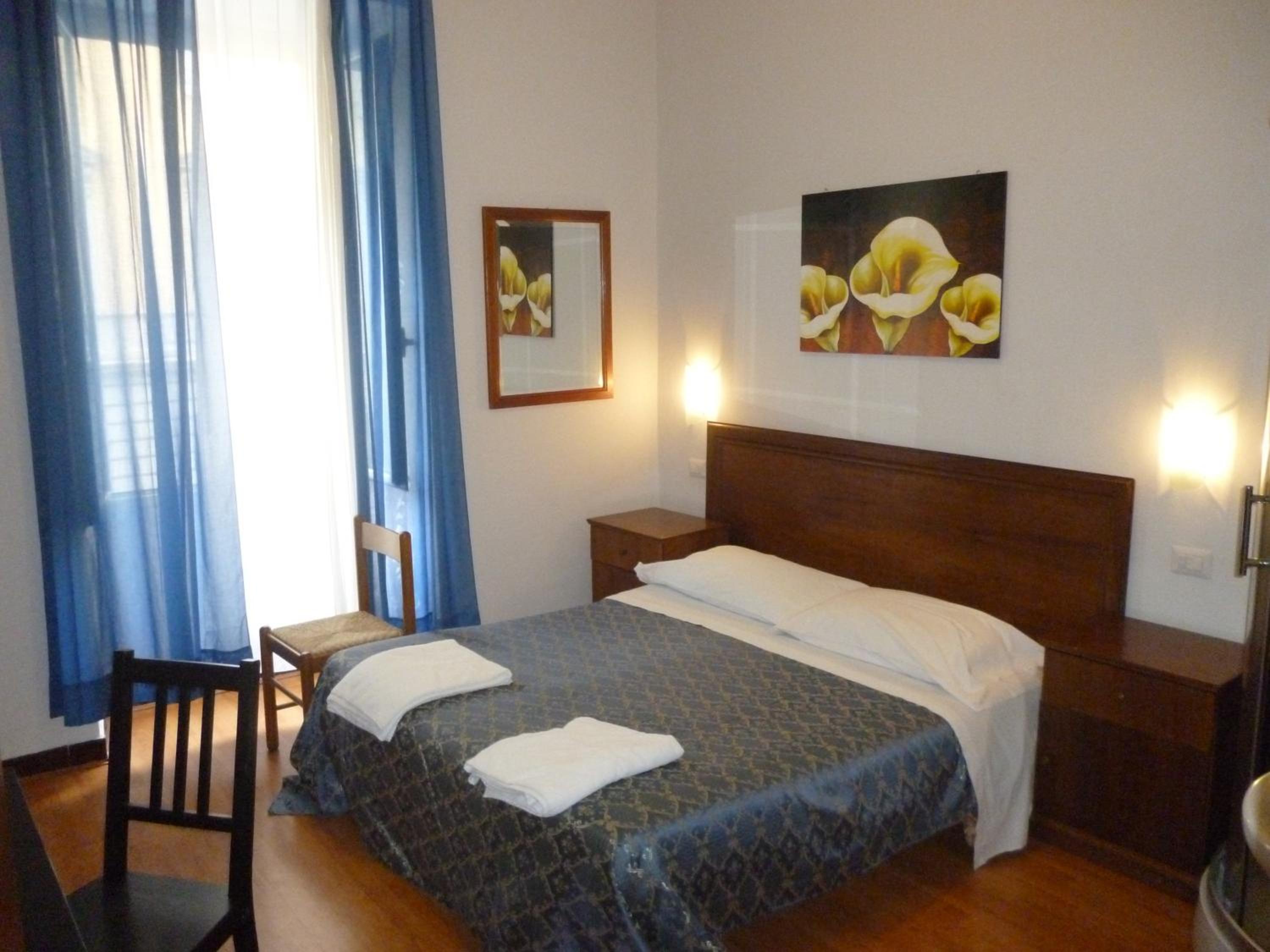 Double Room With Shared Bathroom