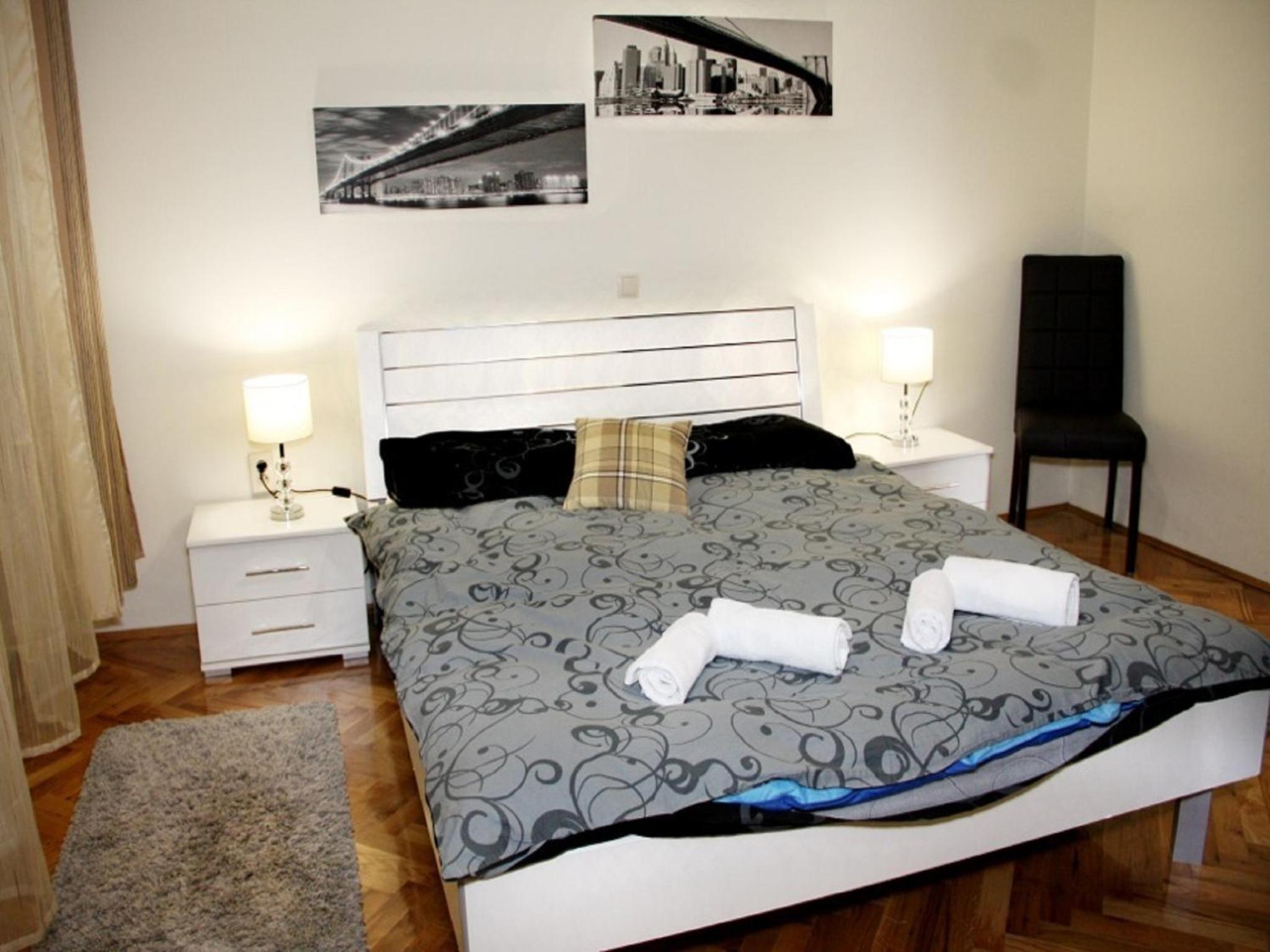 Two-Bedroom Apartment (4-5 Adults)