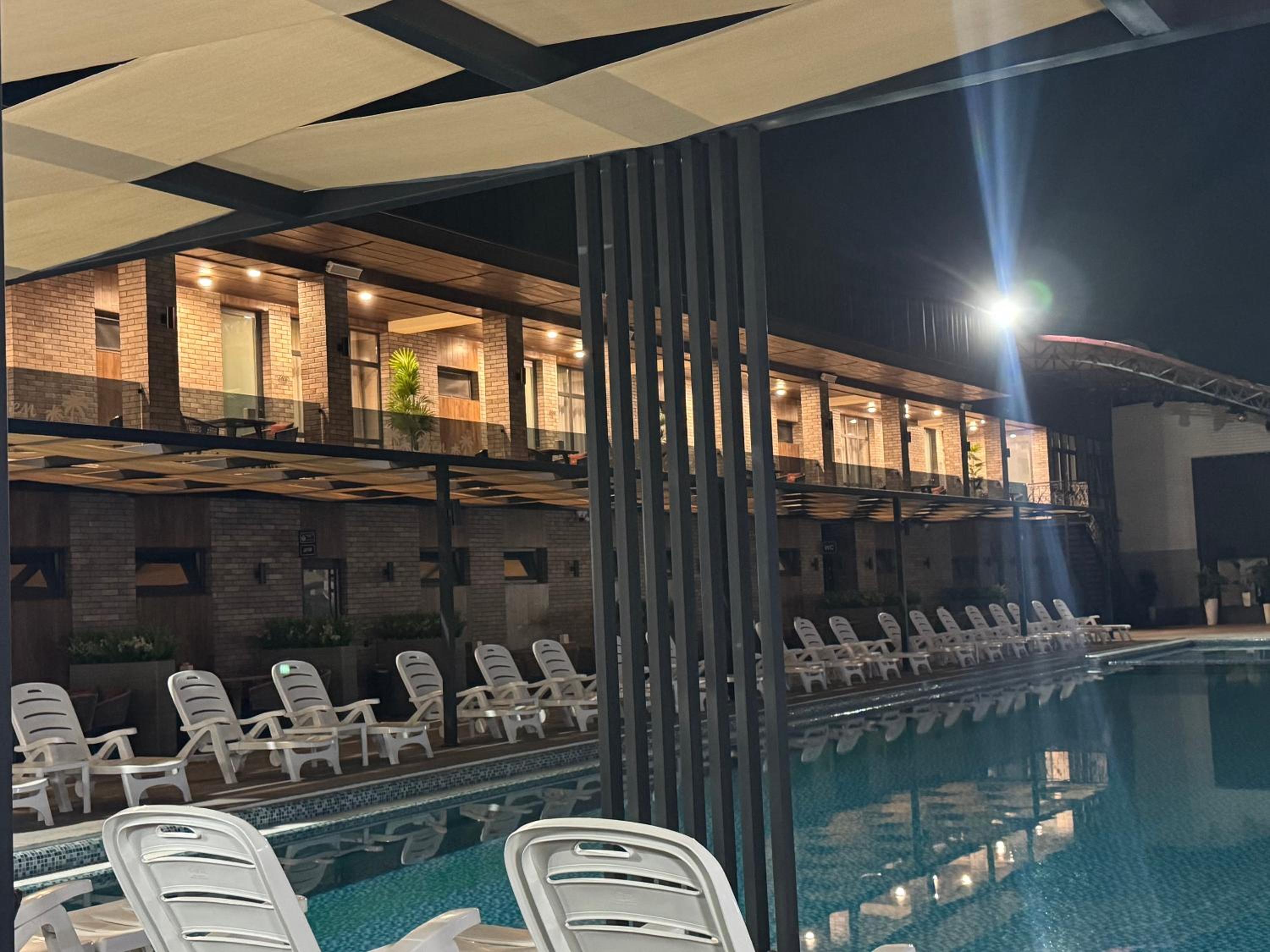 Double Room with Pool View
