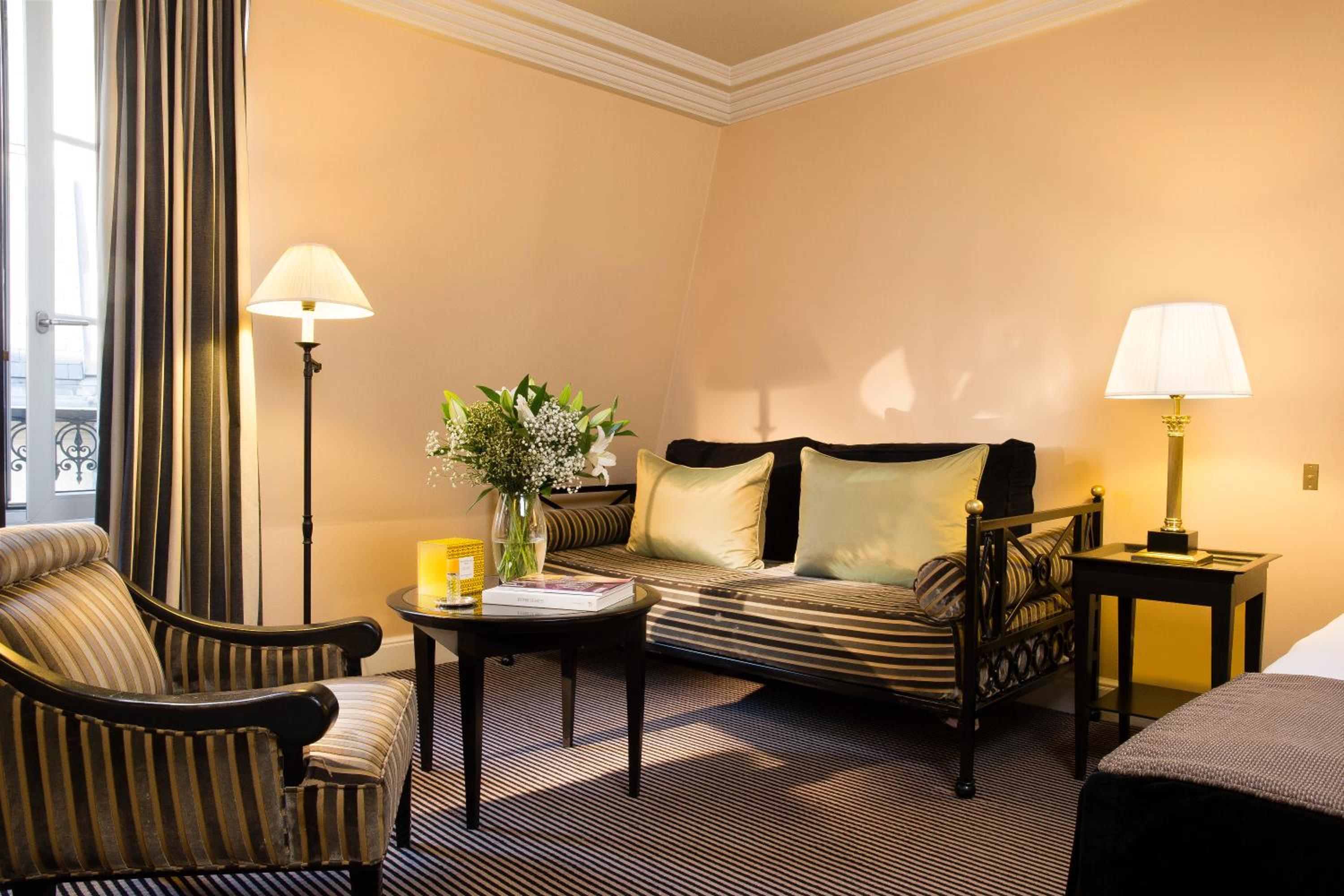 Deluxe Suite photo 3