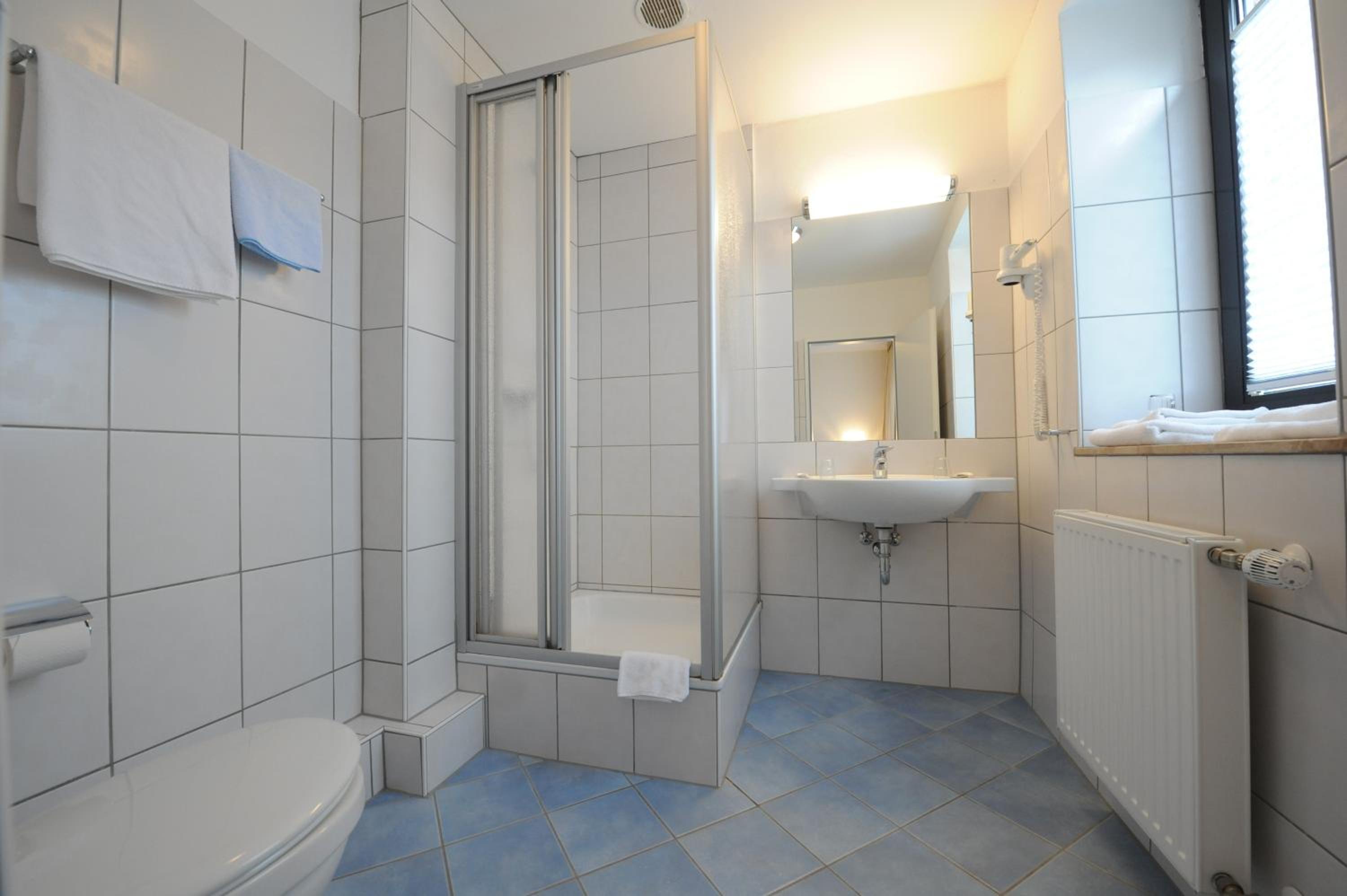 Double Room - Photo 15