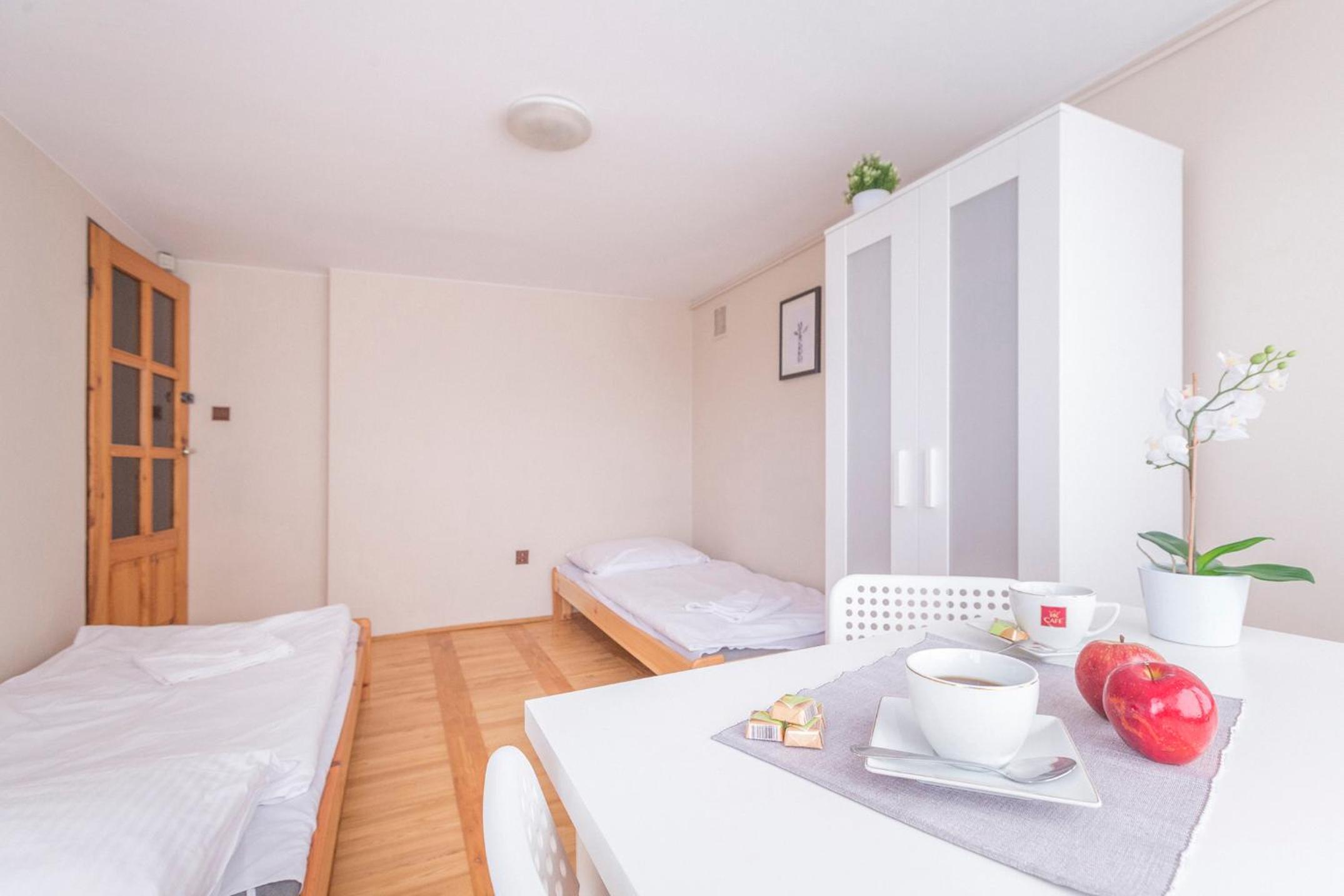 Deluxe Double Room with Balcony - Photo 5