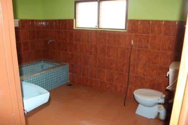 Three-Bedroom House photo 3