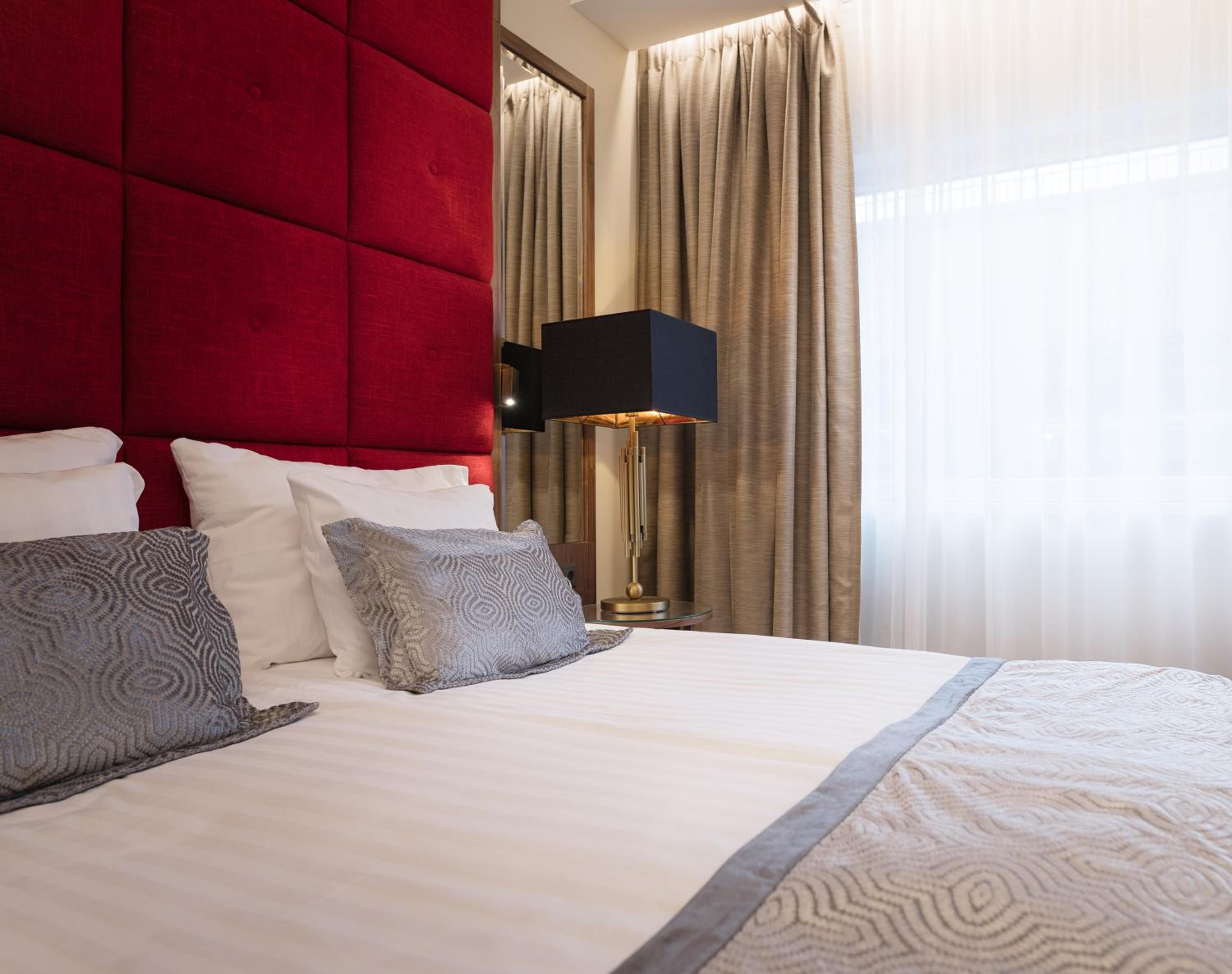 Deluxe Room with access to the V Spa water and sauna area