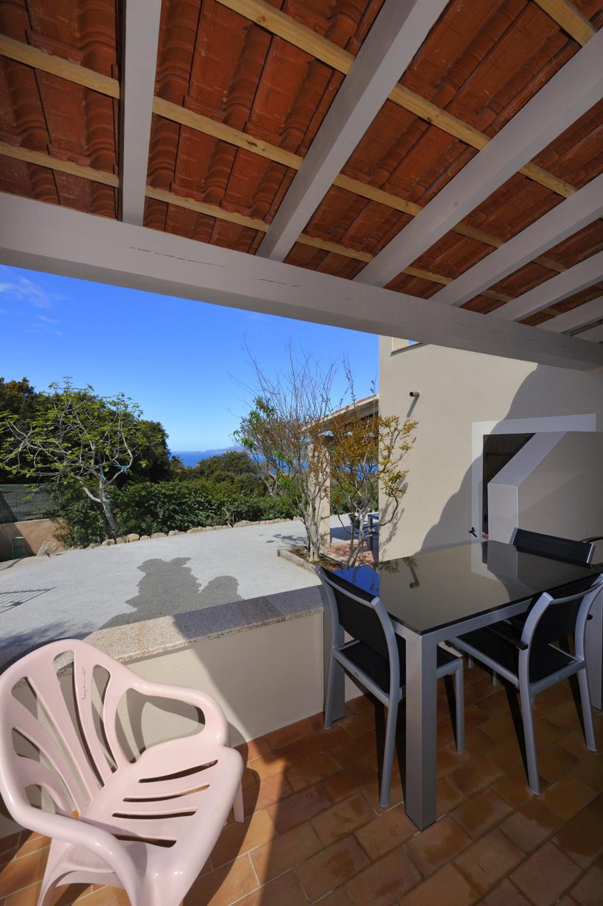 Duplex Apartment with Garden View photo 3