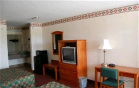 Double Room with Two Double Beds photo 2
