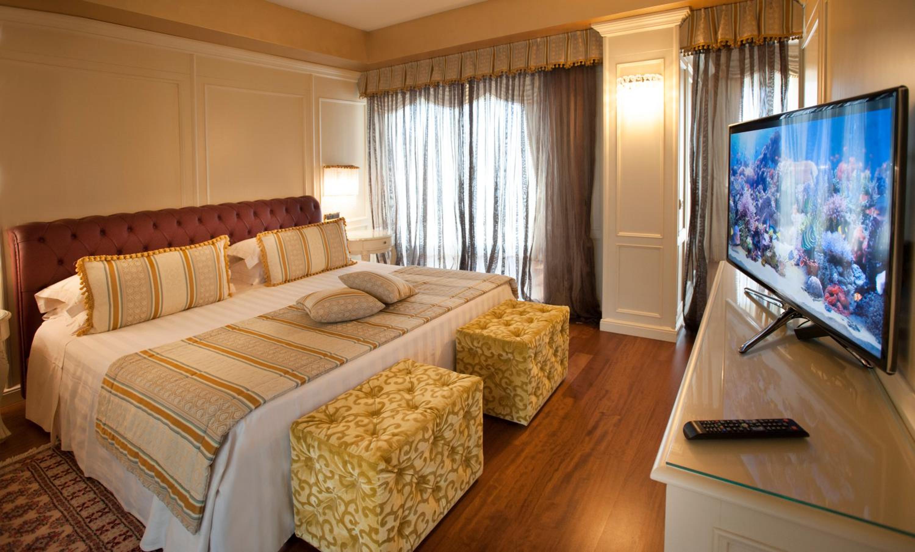 Suite with Terrace photo 2