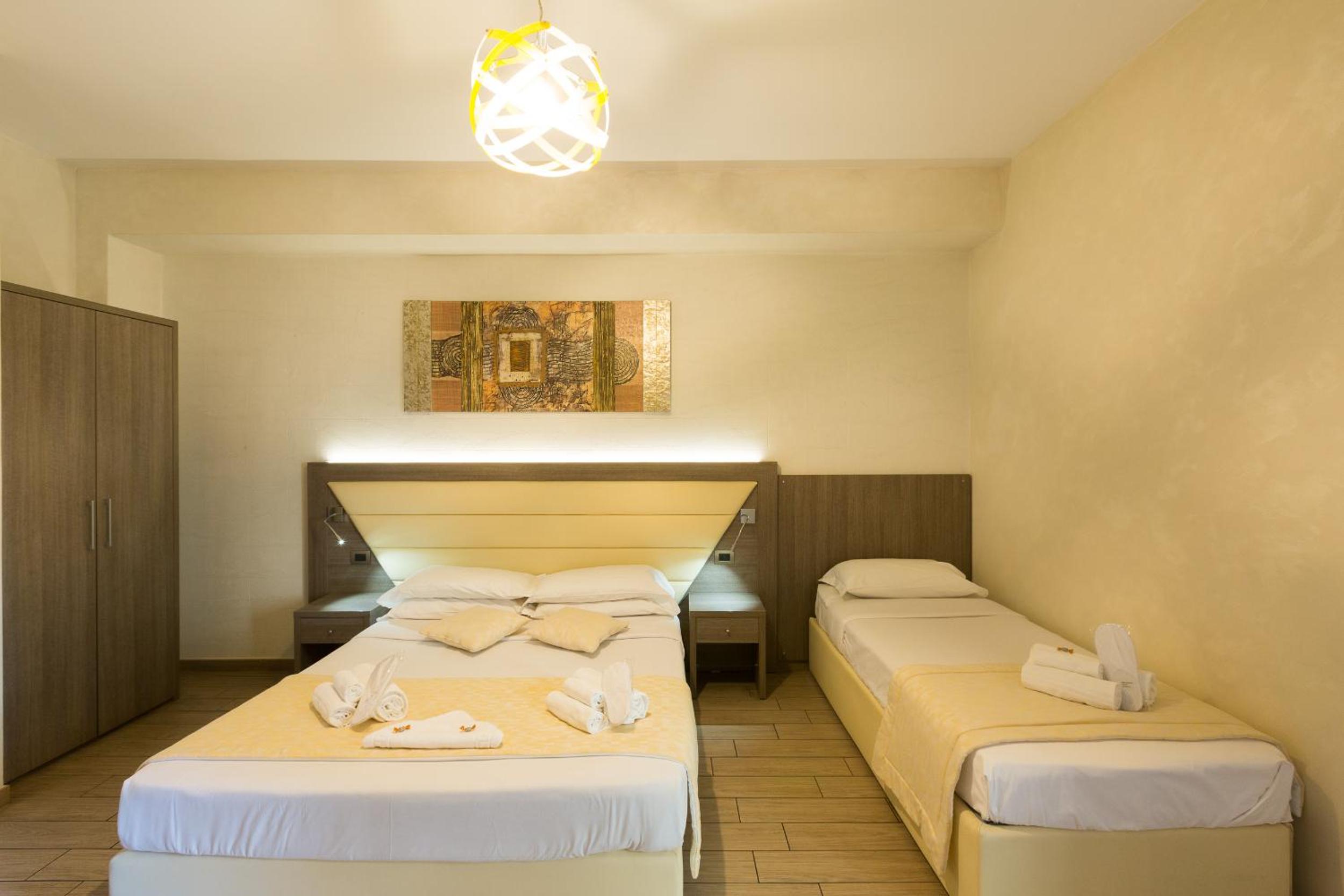 Triple Room with Balcony photo 3