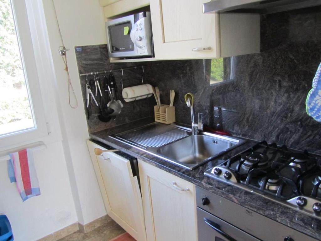 Two-Bedroom House photo 2