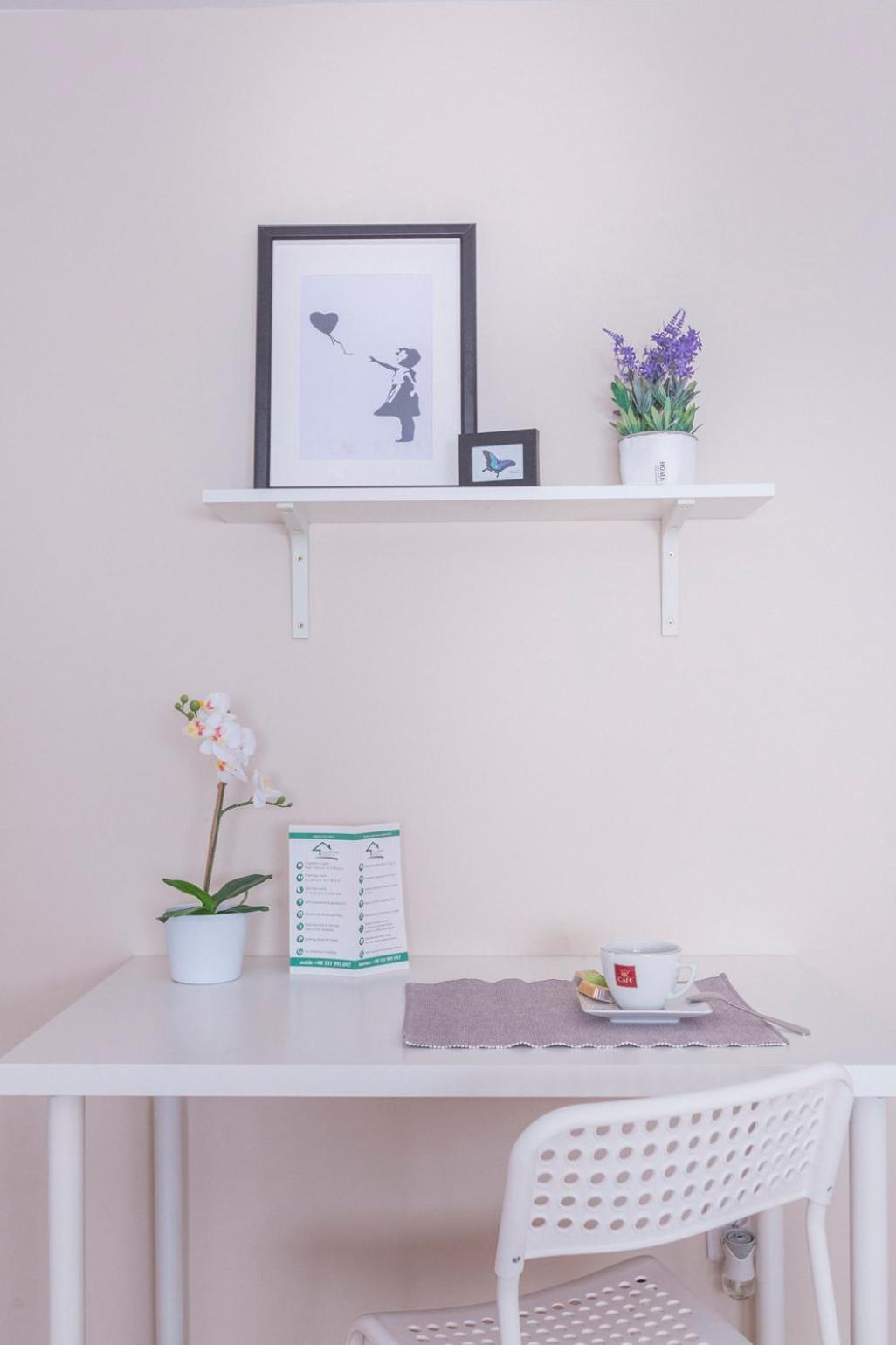 Budget Twin Room - Photo 3