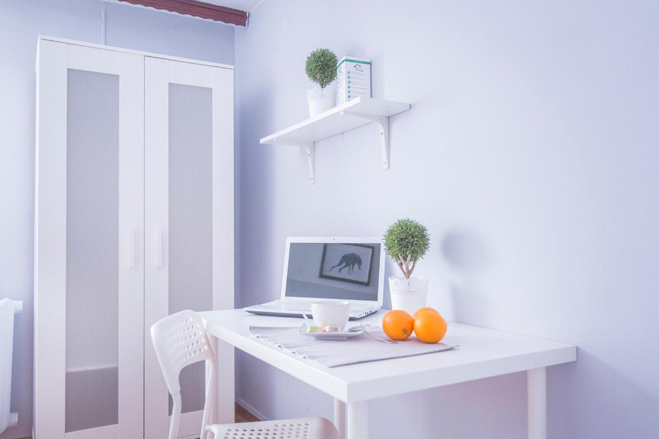 Small Double Room - Photo 7