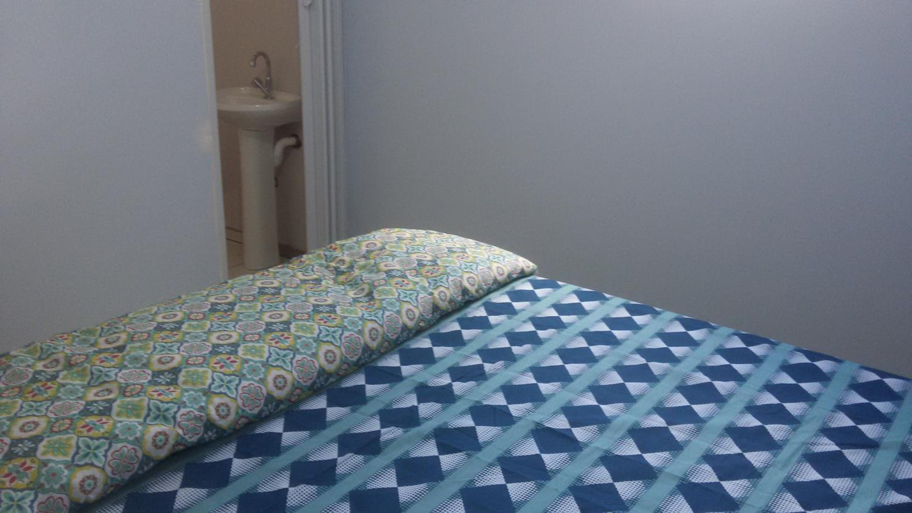 Triple Room with Bathroom - Photo 6