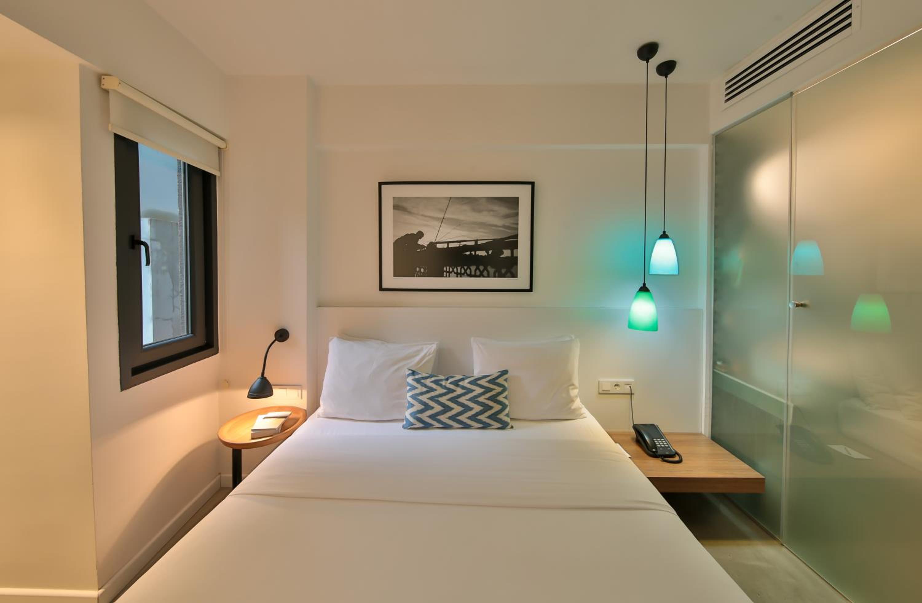 Standard Double Room photo 3