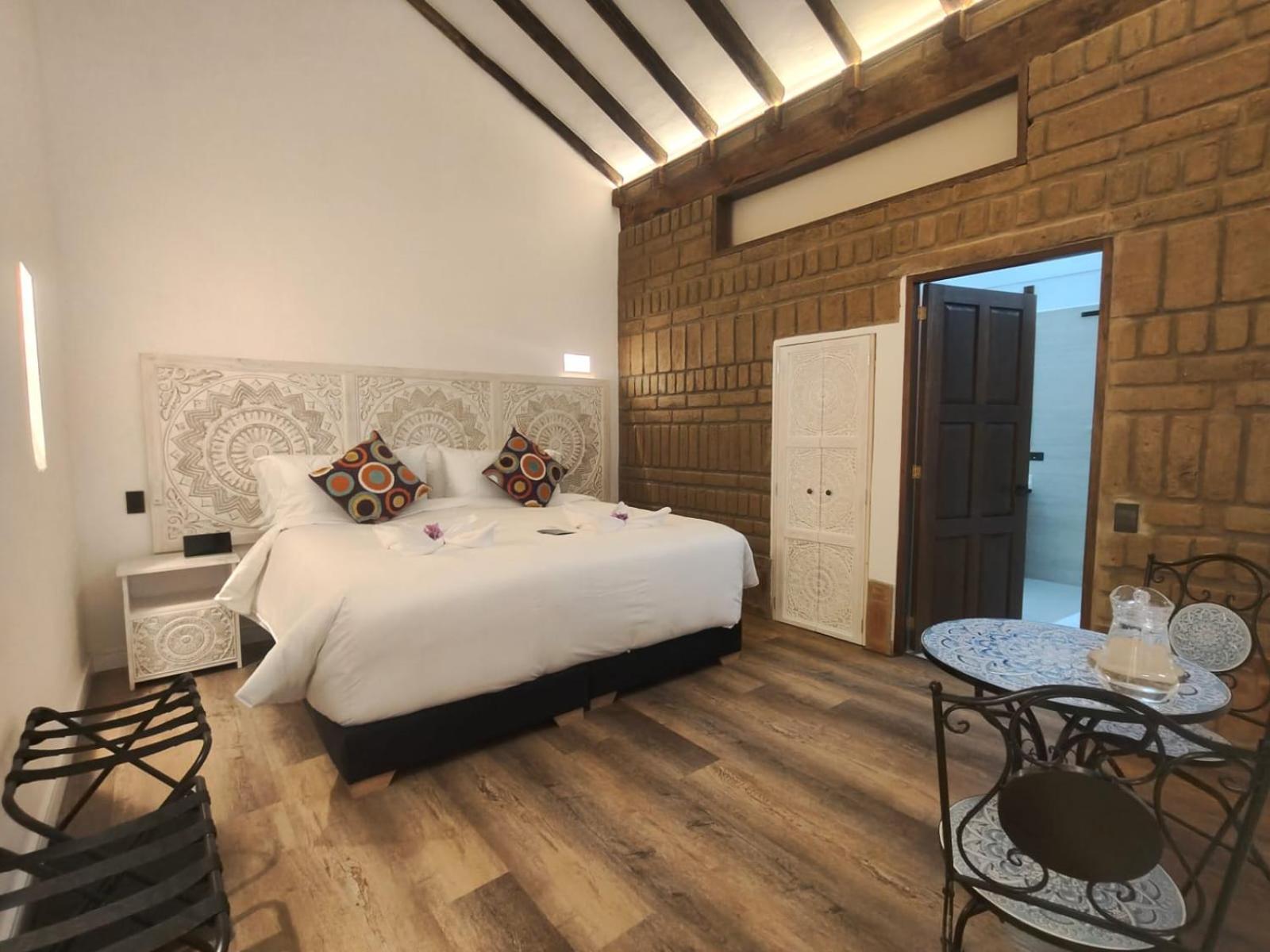 Deluxe Double Room with Bath