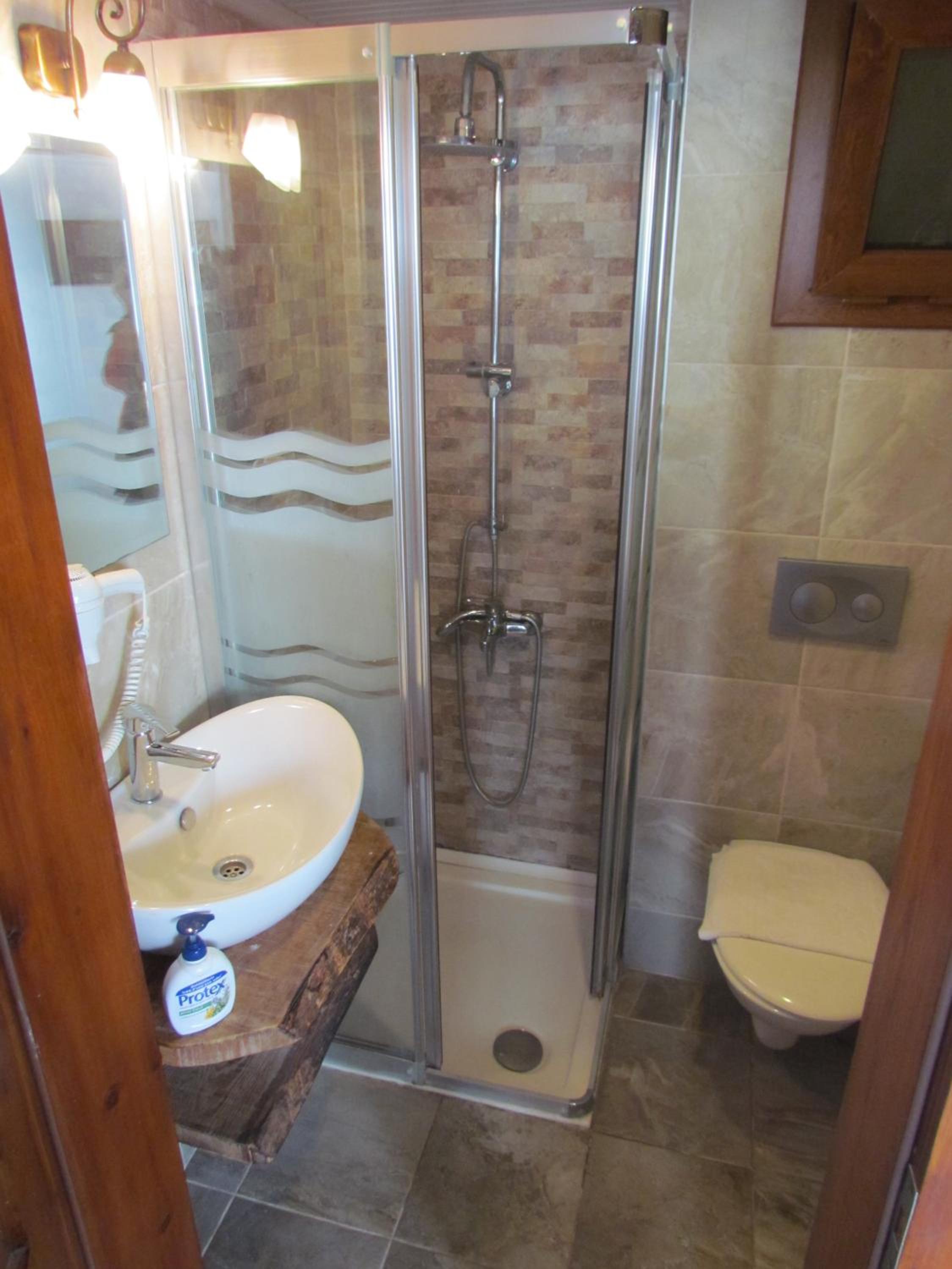Standard Double or Twin Room photo 2