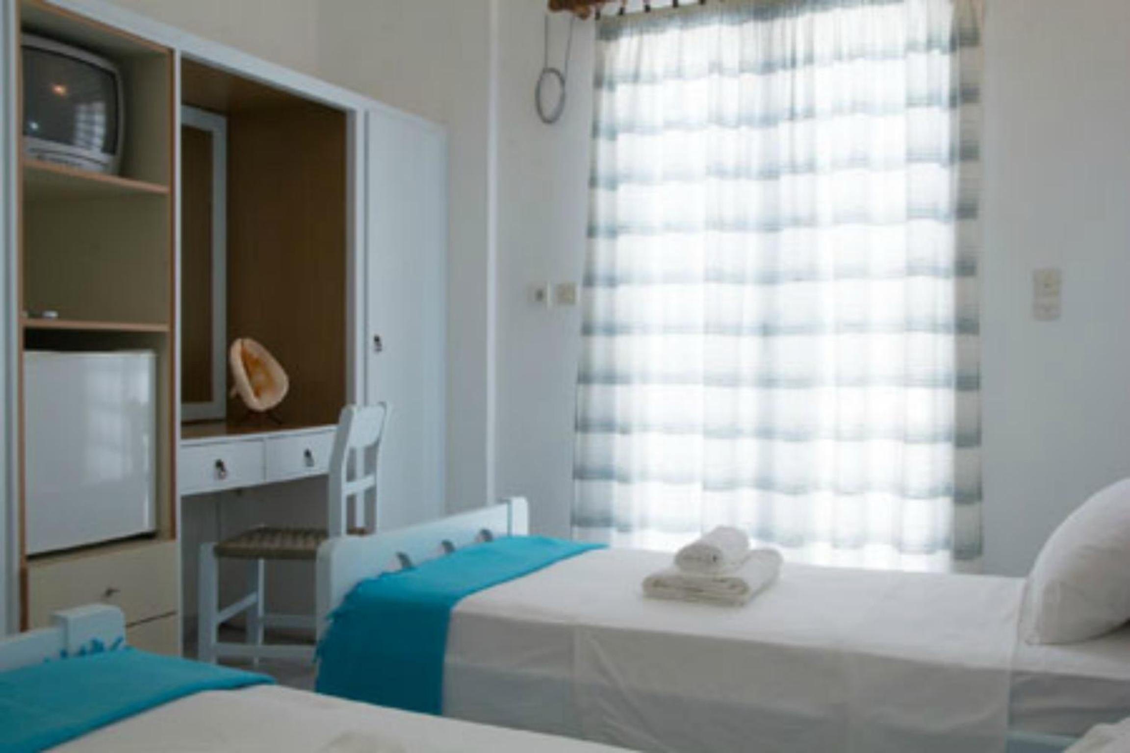 Economy Double Room photo 3