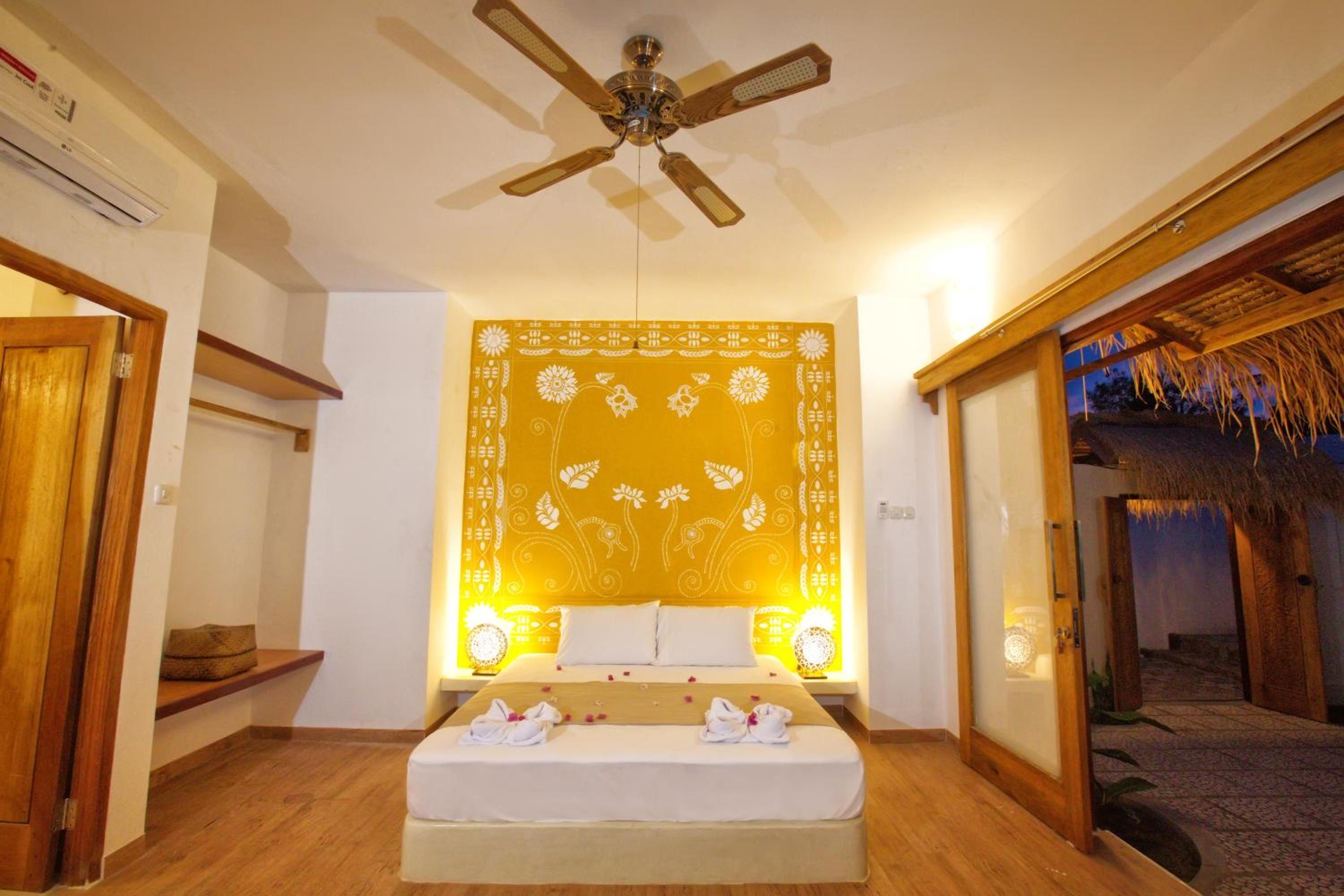 Two-Bedroom Villa - Photo 14