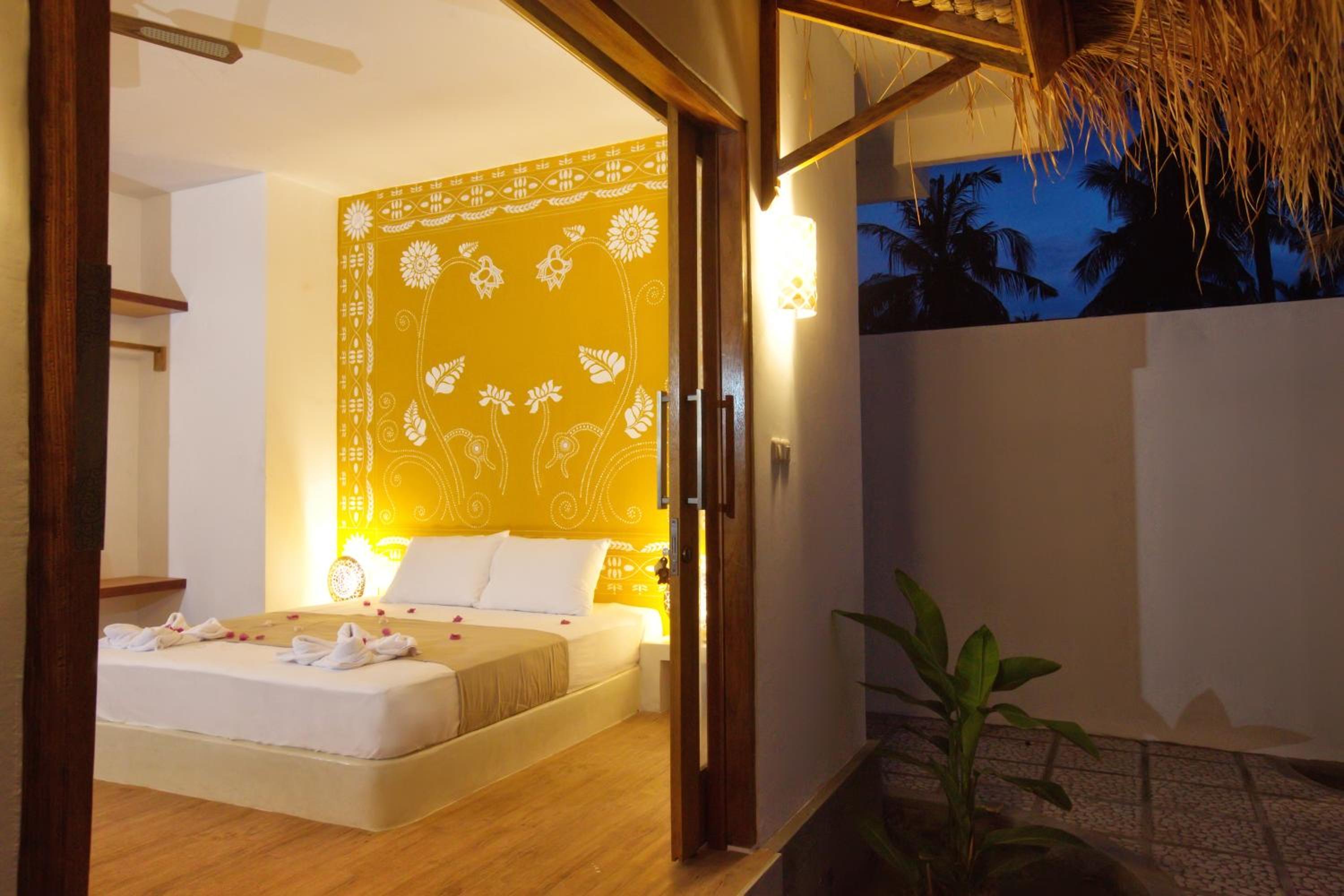 Two-Bedroom Villa - Photo 16