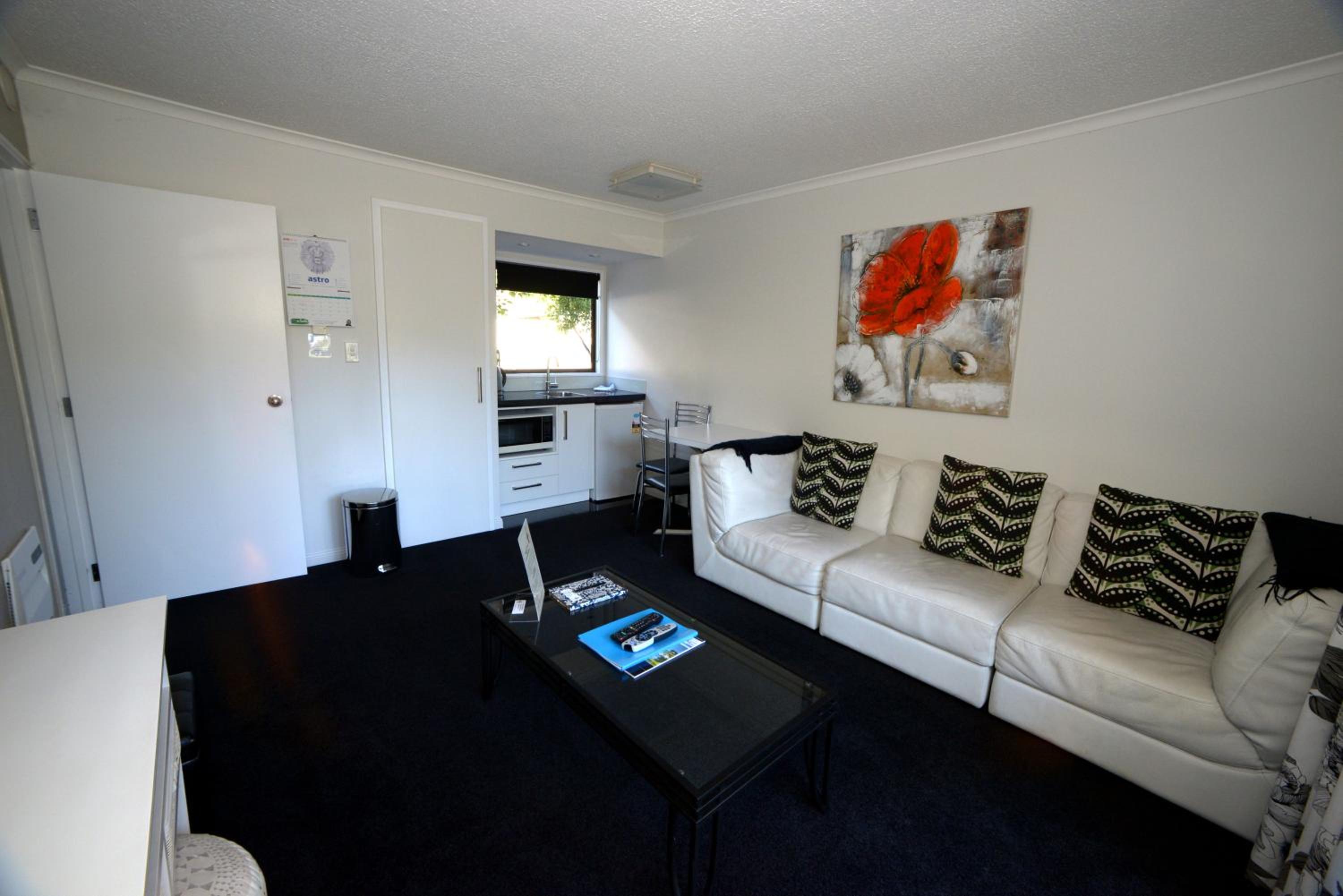 Apartment photo 3