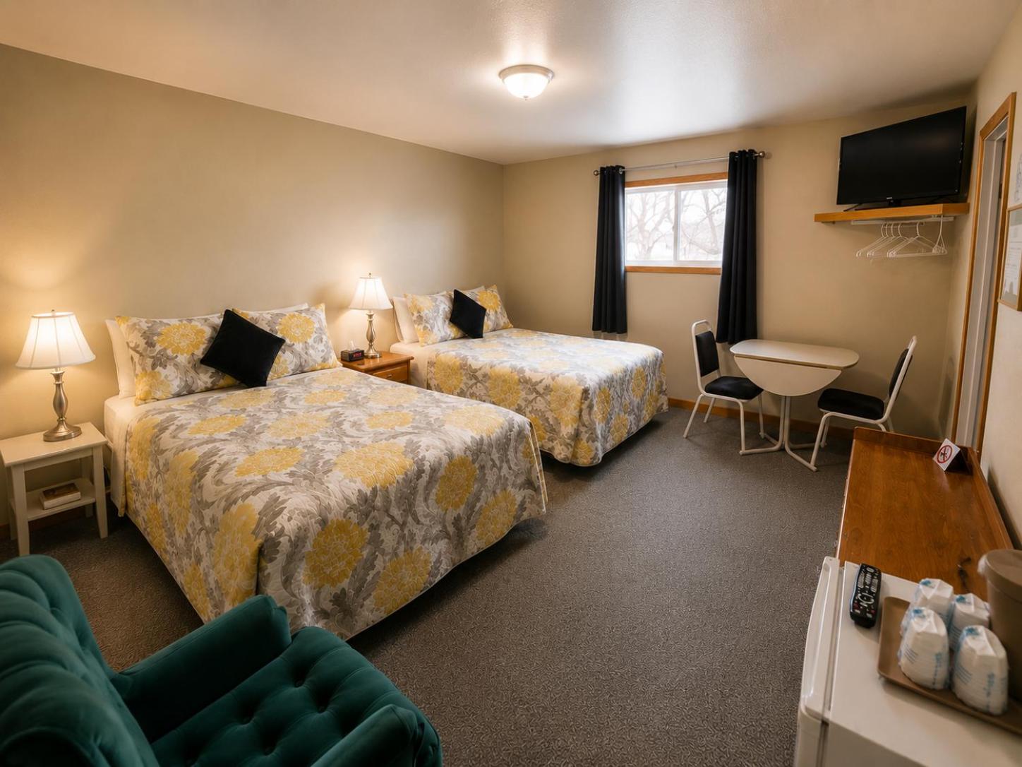 Deluxe Family Room