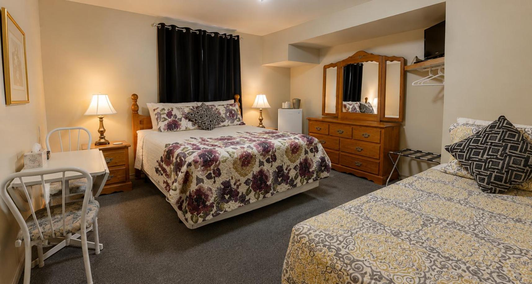 Comfort Triple Room