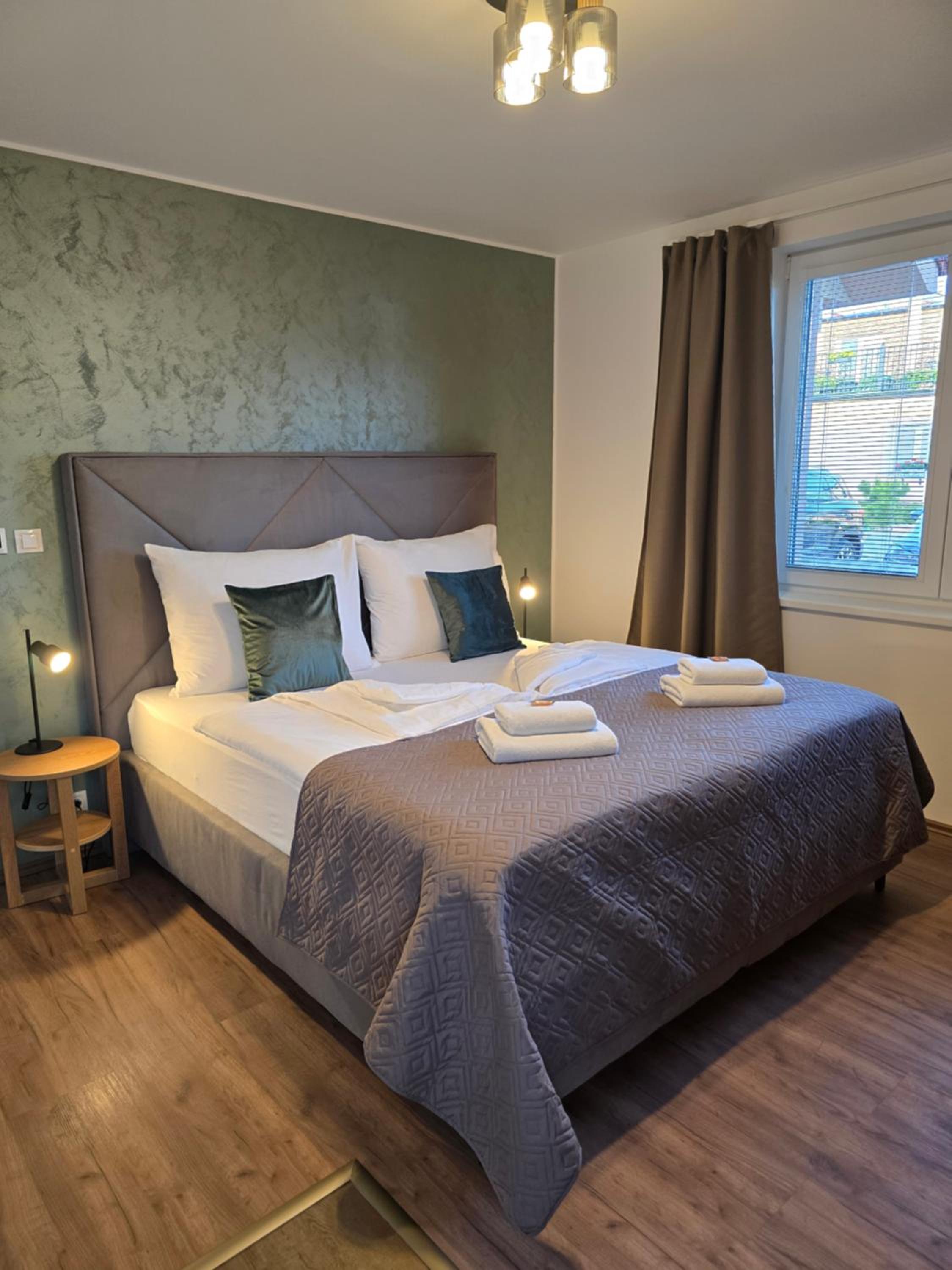 Deluxe Double Room with Shower