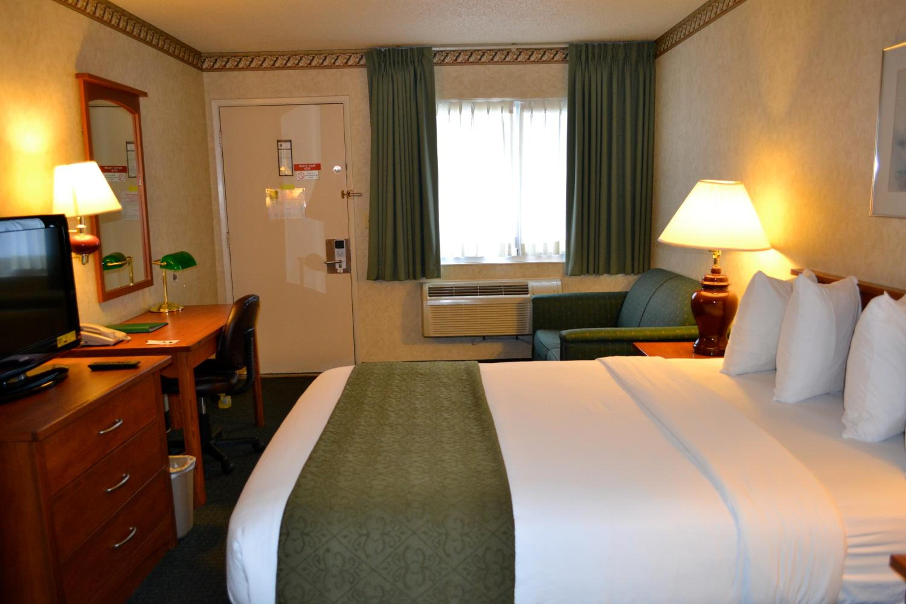 Queen Room - Disability Access/Non-Smoking - Photo 2