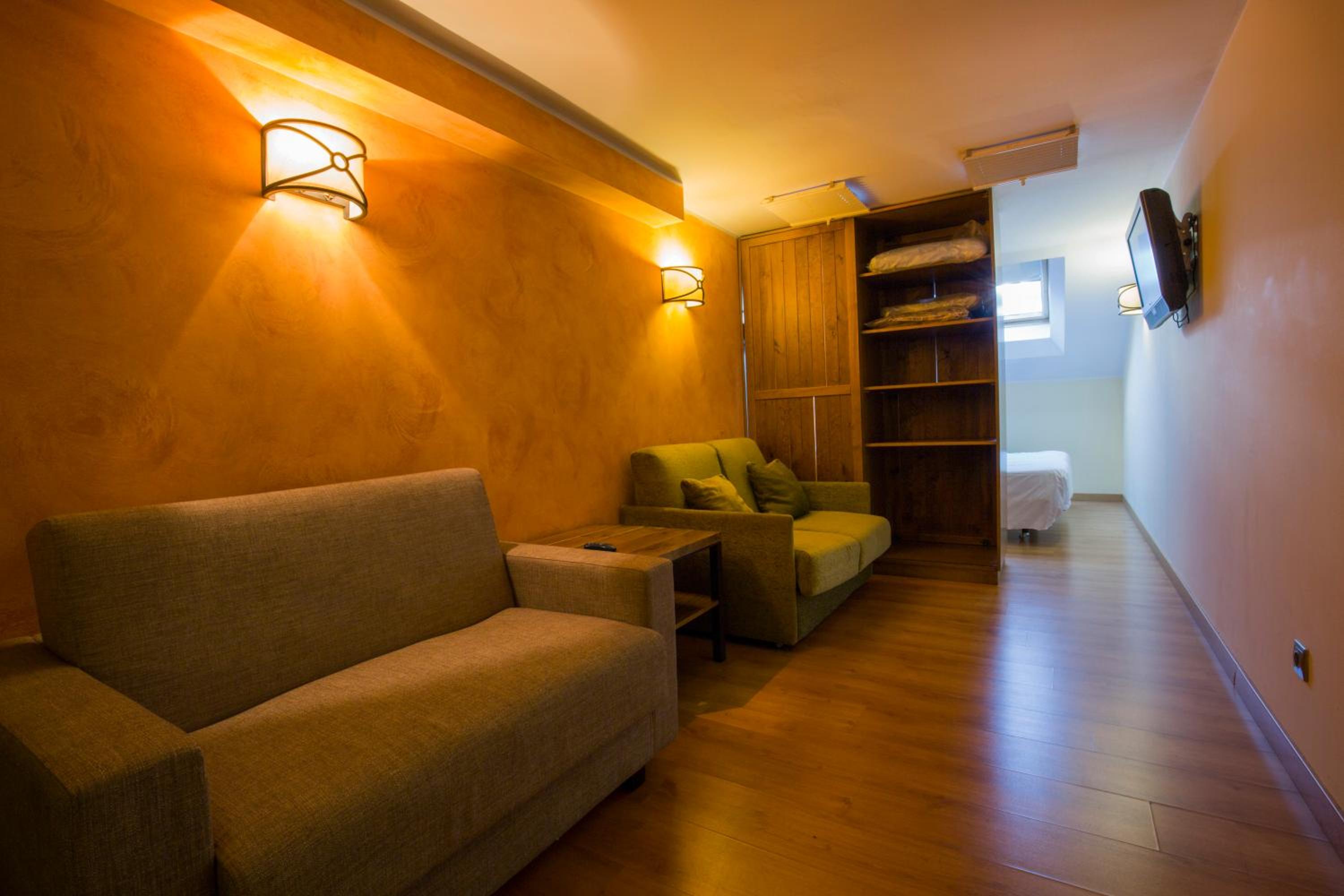 Quadruple Room (4 Adults)